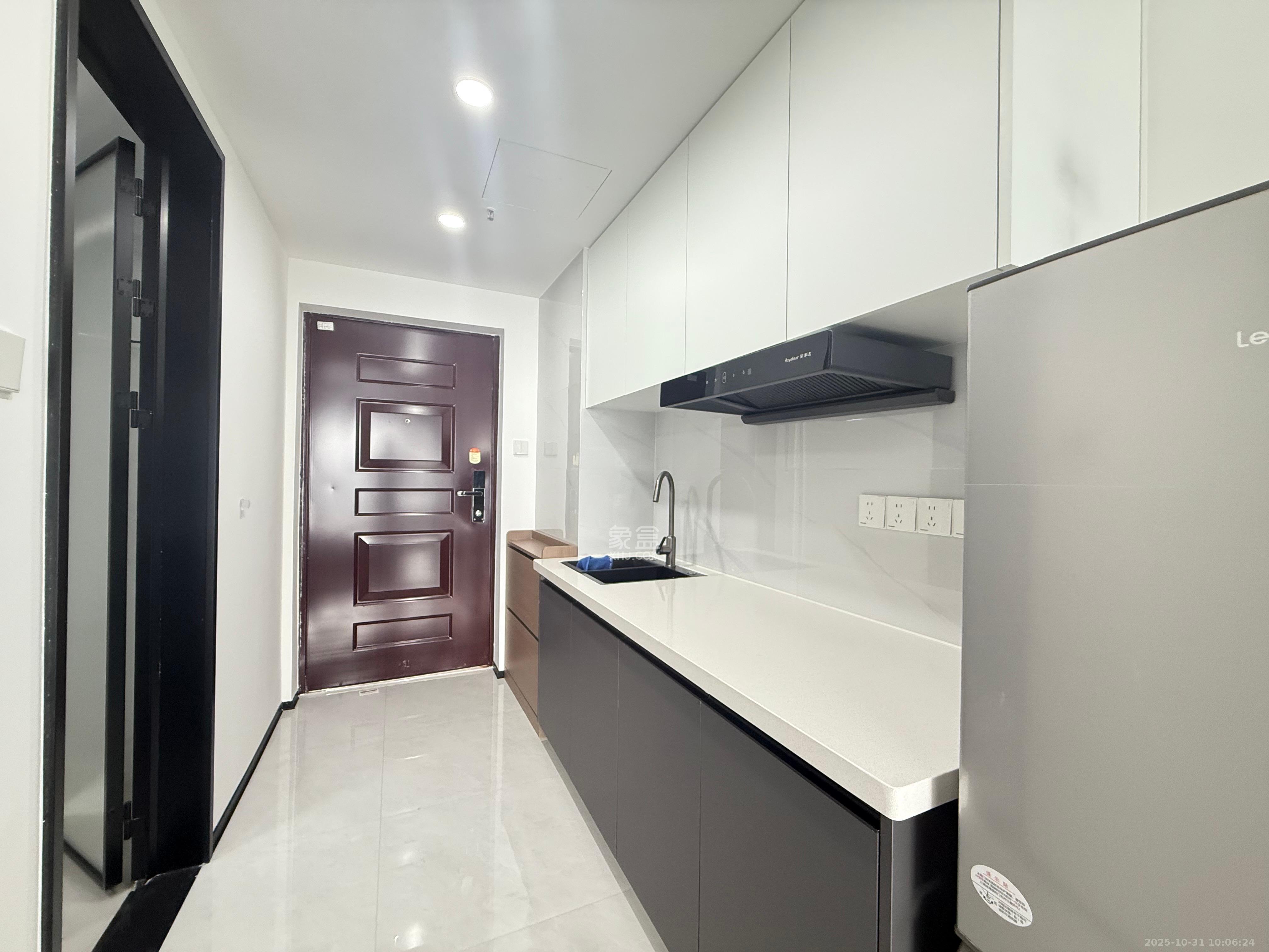 保利天禧EF区 1室1厅1卫 1800.0元/月 保利天禧EF区 1室1厅1卫 1800.0元/月室内图