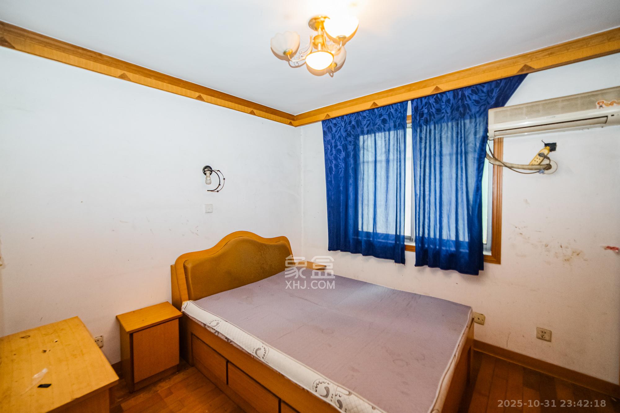 丽都苑 4室2厅2卫 77.0万 丽都苑 4室2厅2卫 77.0万卧室