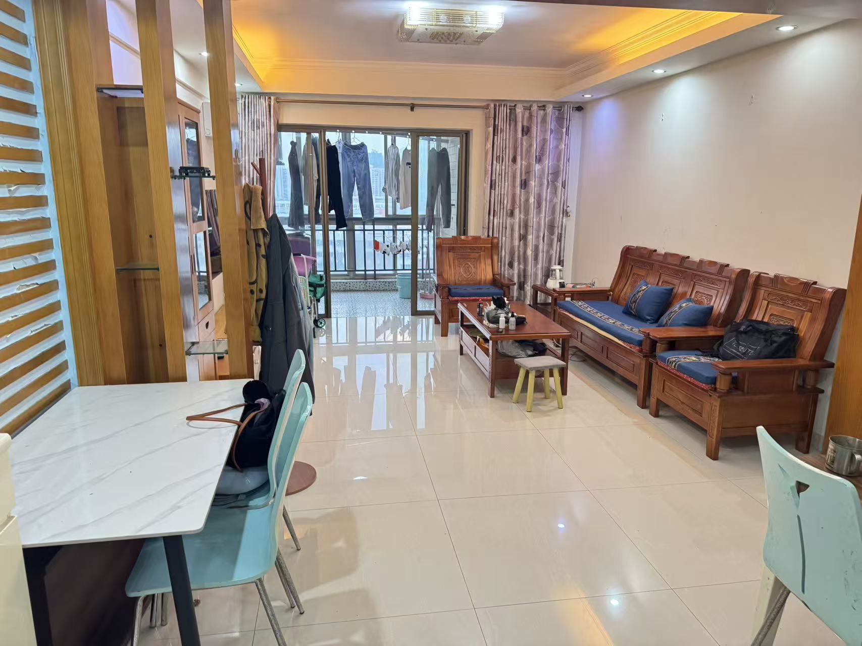 世代雅居 2室2厅1卫 2500.0元/月 世代雅居 2室2厅1卫 2500.0元/月室内图