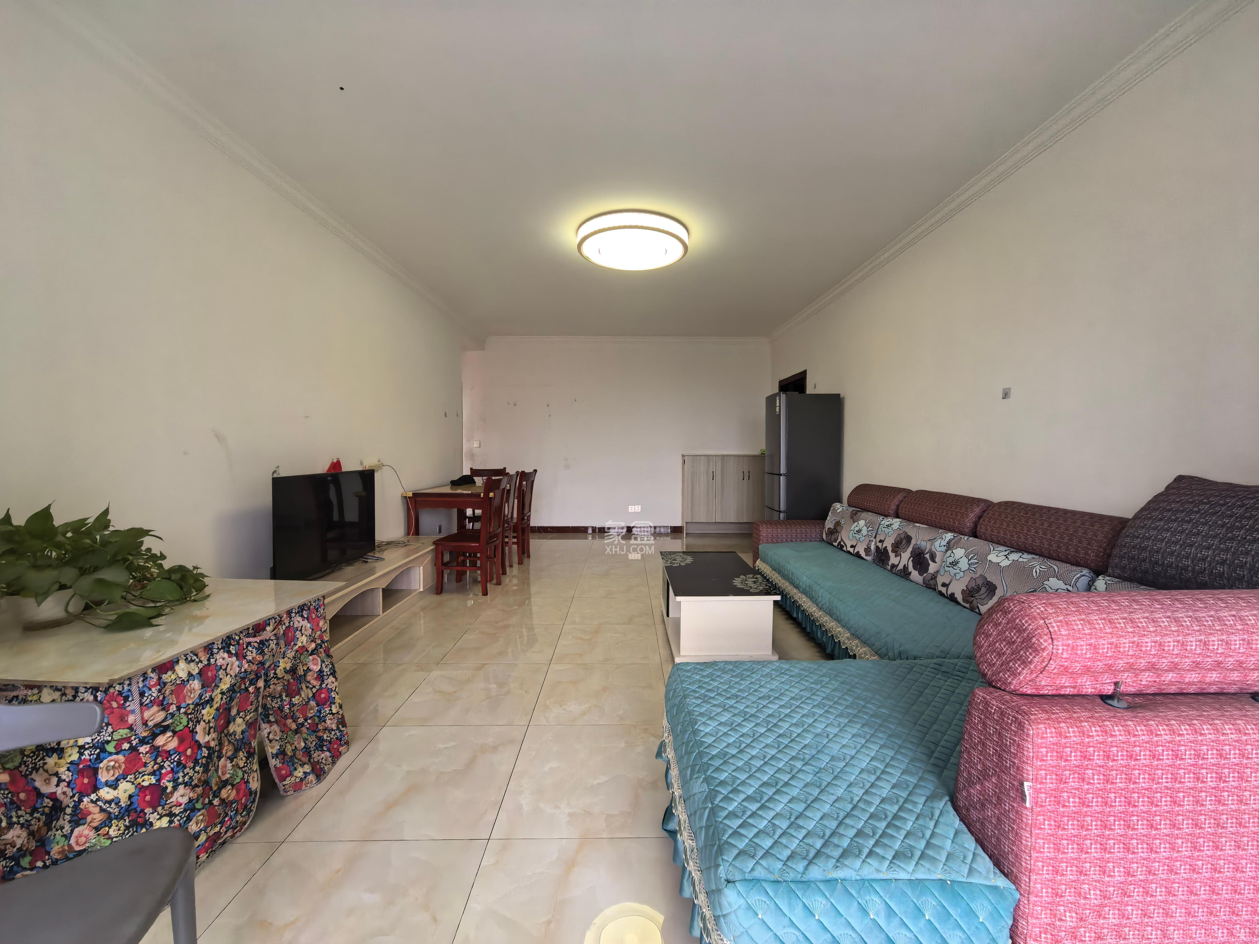 东岸梅园小区 2室2厅1卫 1800.0元/月 东岸梅园小区 2室2厅1卫 1800.0元/月室内图