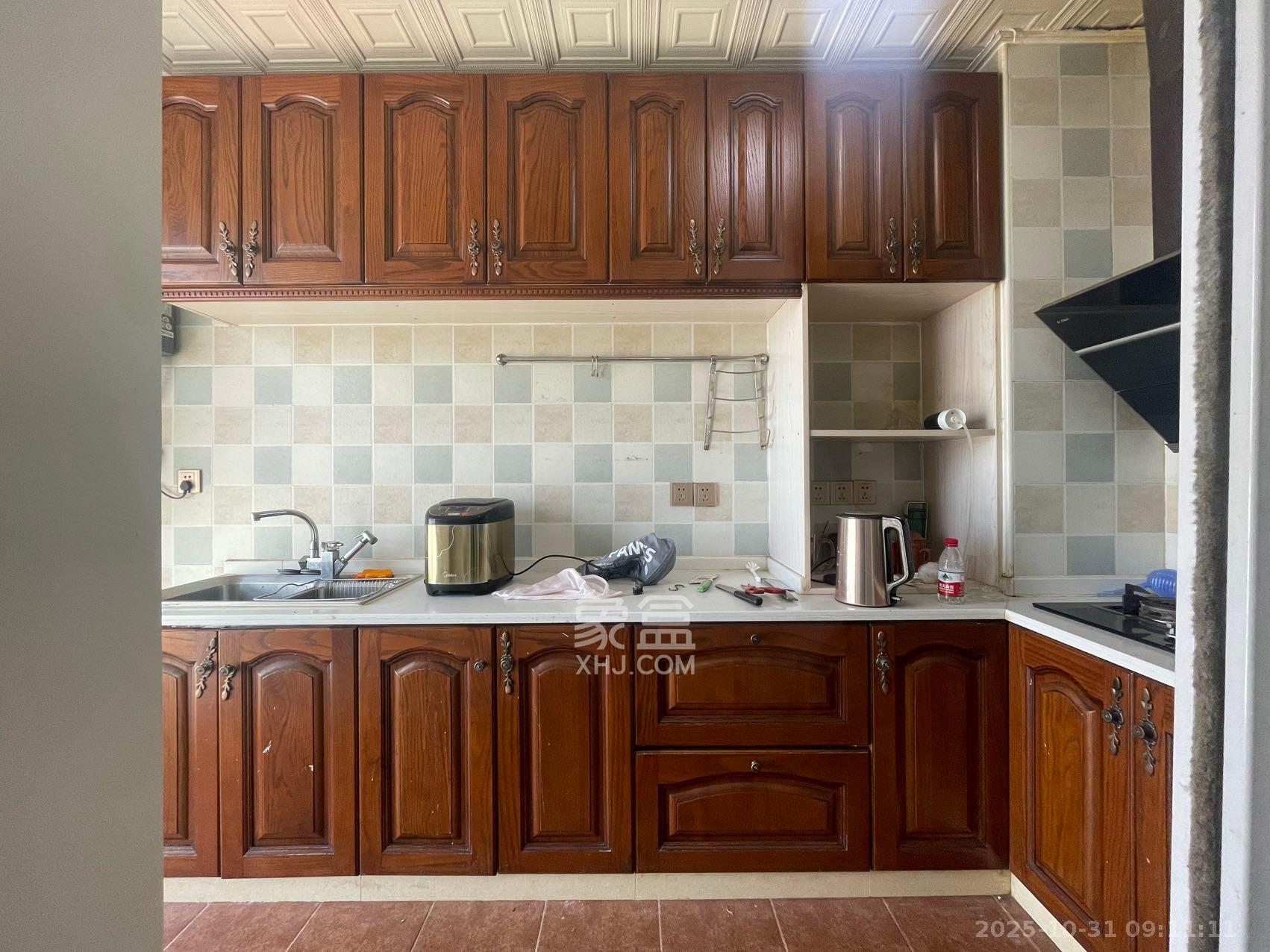 万国城(当代满庭春MOMA)三期  3室1厅1卫    2200.0元/月 万国城(当代满庭春MOMA)三期  3室1厅1卫    2200.0元/月室内图