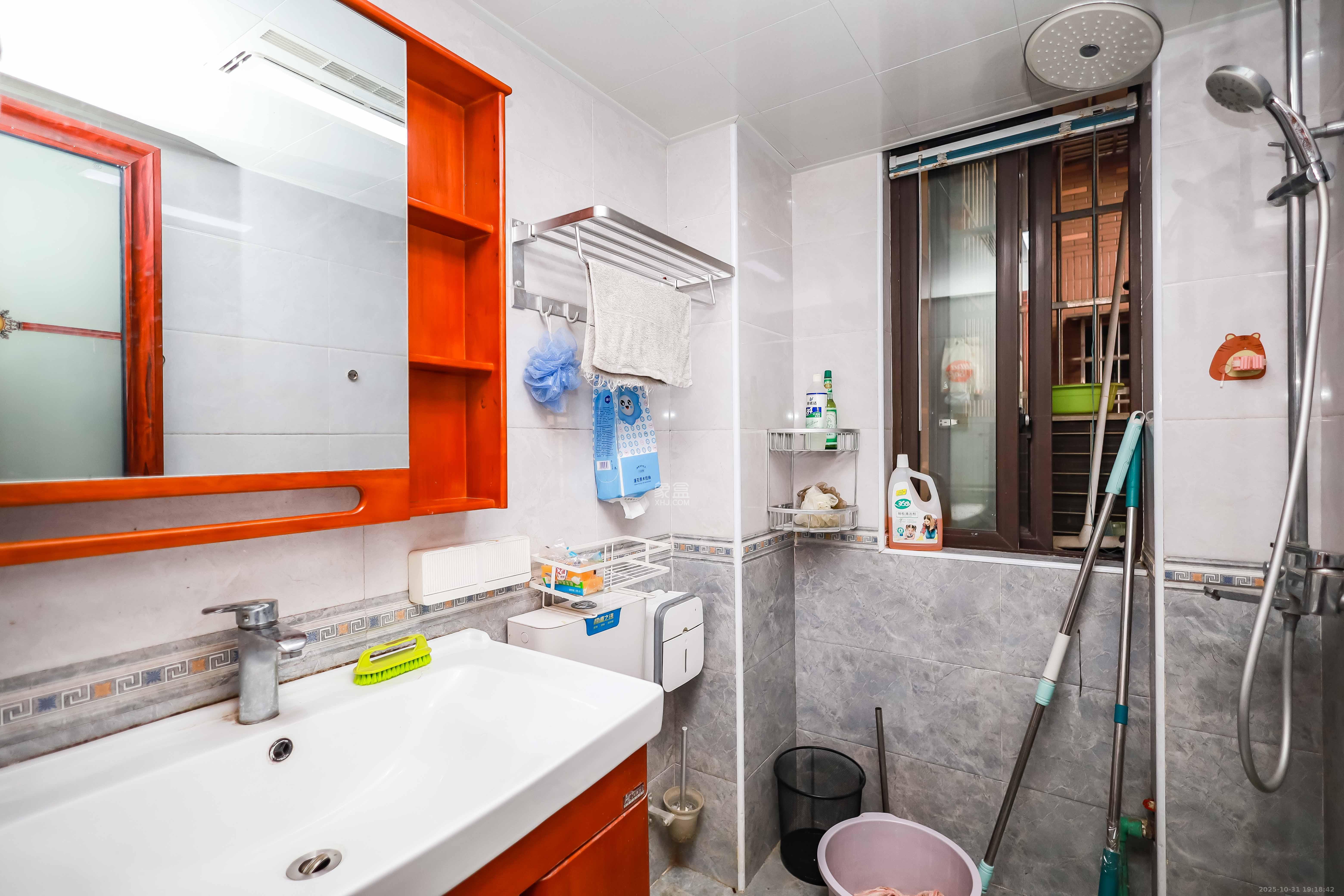 金南家园一期  1室0厅0卫    58.0万卫生间