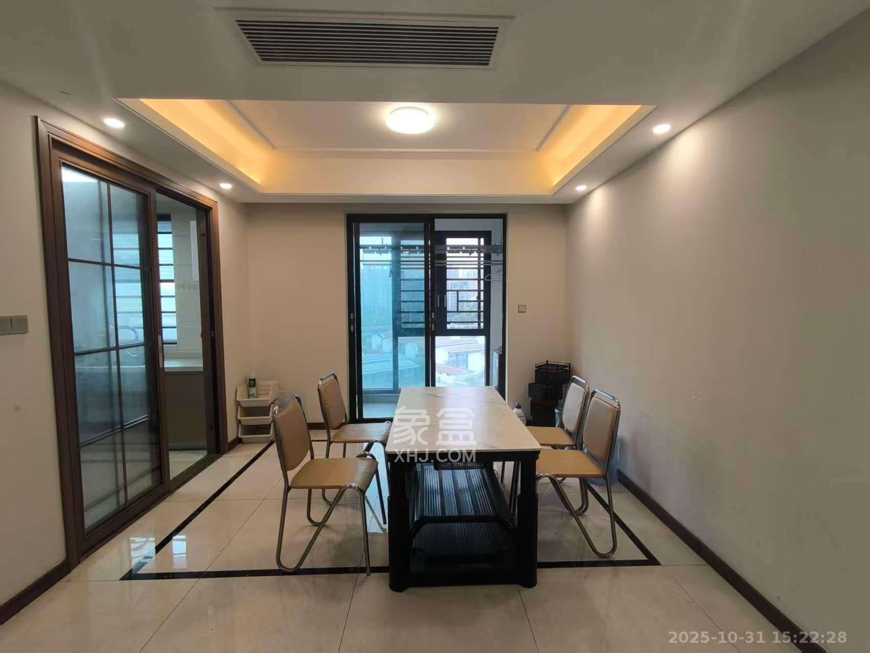 中欣楚天御府E区  4室2厅2卫    3600.0元/月室内图