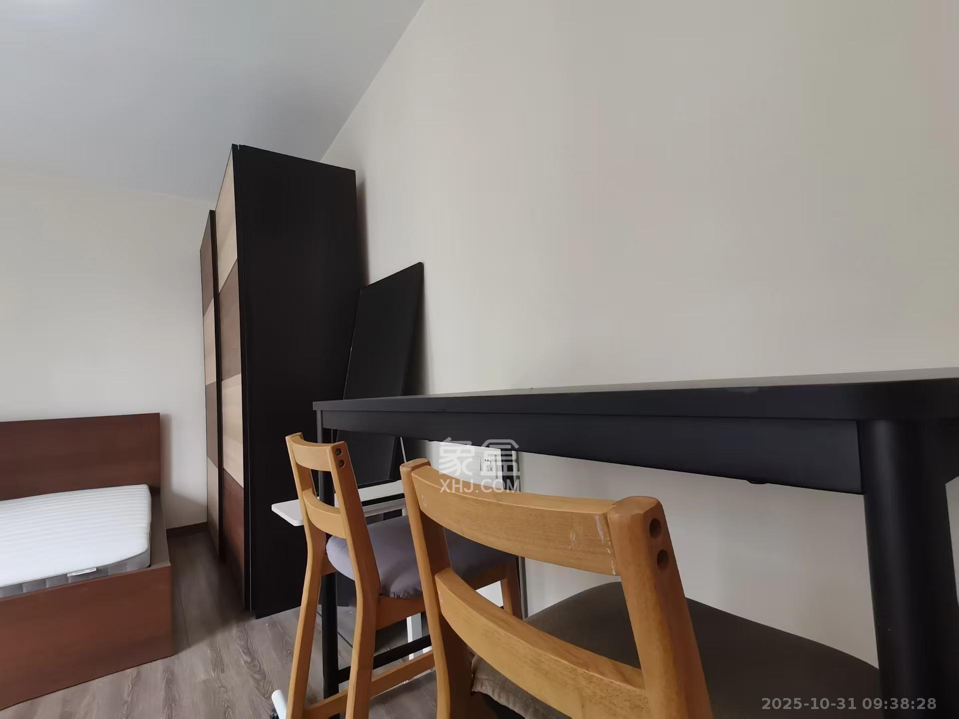 卓越浅水湾  1室0厅0卫    1300.0元/月 卓越浅水湾  1室0厅0卫    1300.0元/月室内图