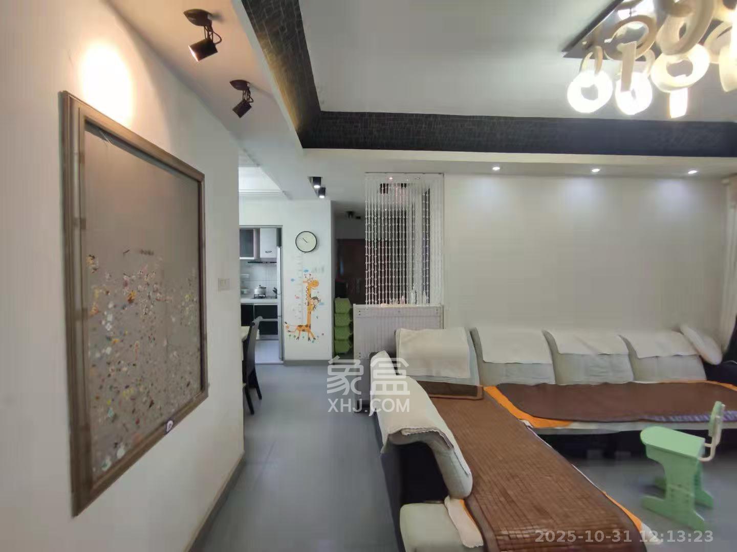 新城新世界一二三期  3室2厅1卫    2600.0元/月 新城新世界一二三期  3室2厅1卫    2600.0元/月室内图