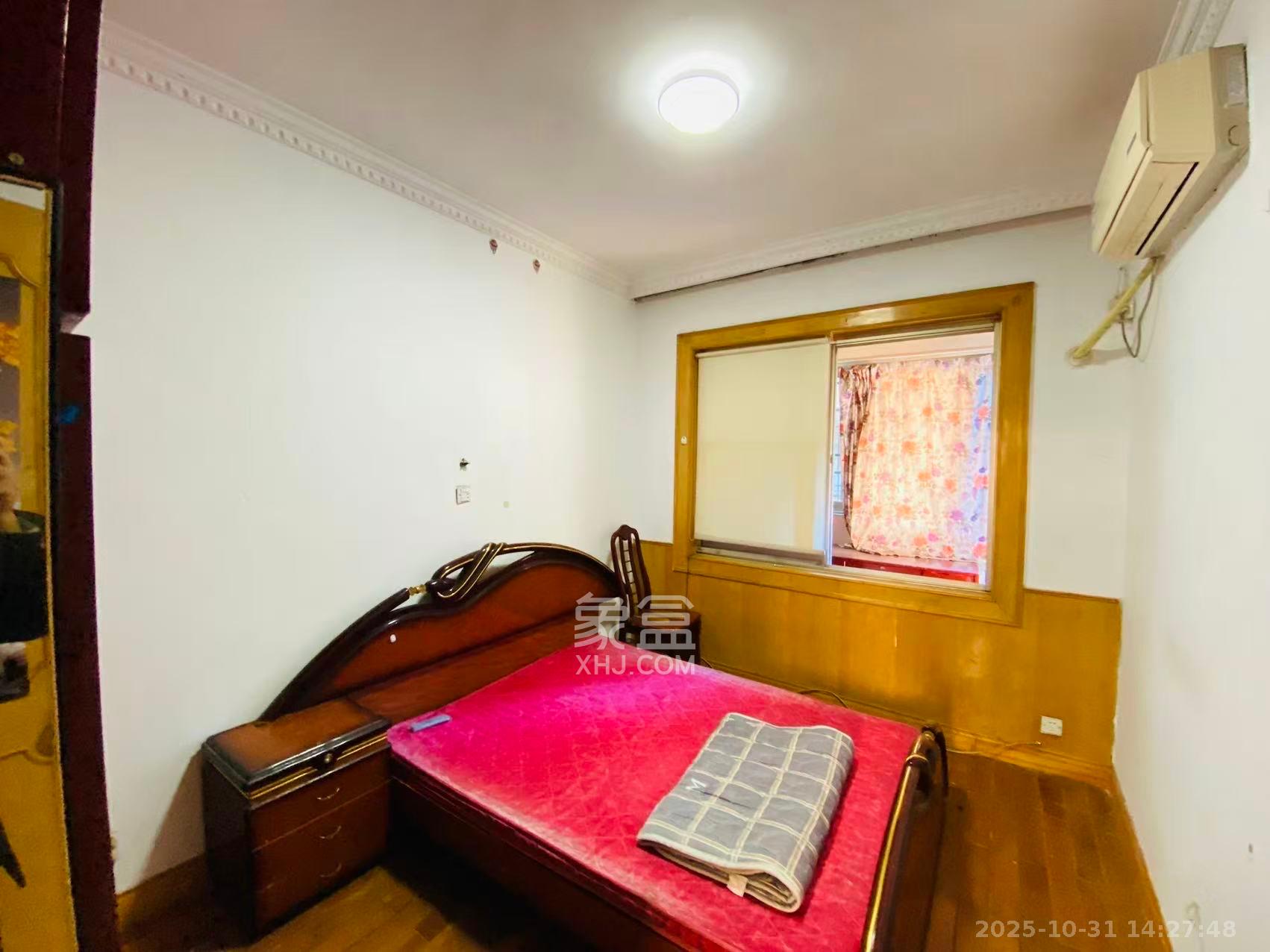 教育局宿舍（坡子街91号）  2室1厅1卫    2500.0元/月室内图