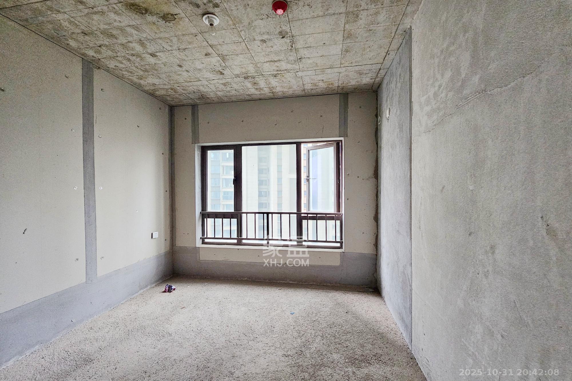 阳光城尚东湾愉景苑 4室2厅2卫 150.0万 阳光城尚东湾愉景苑 4室2厅2卫 150.0万卧室