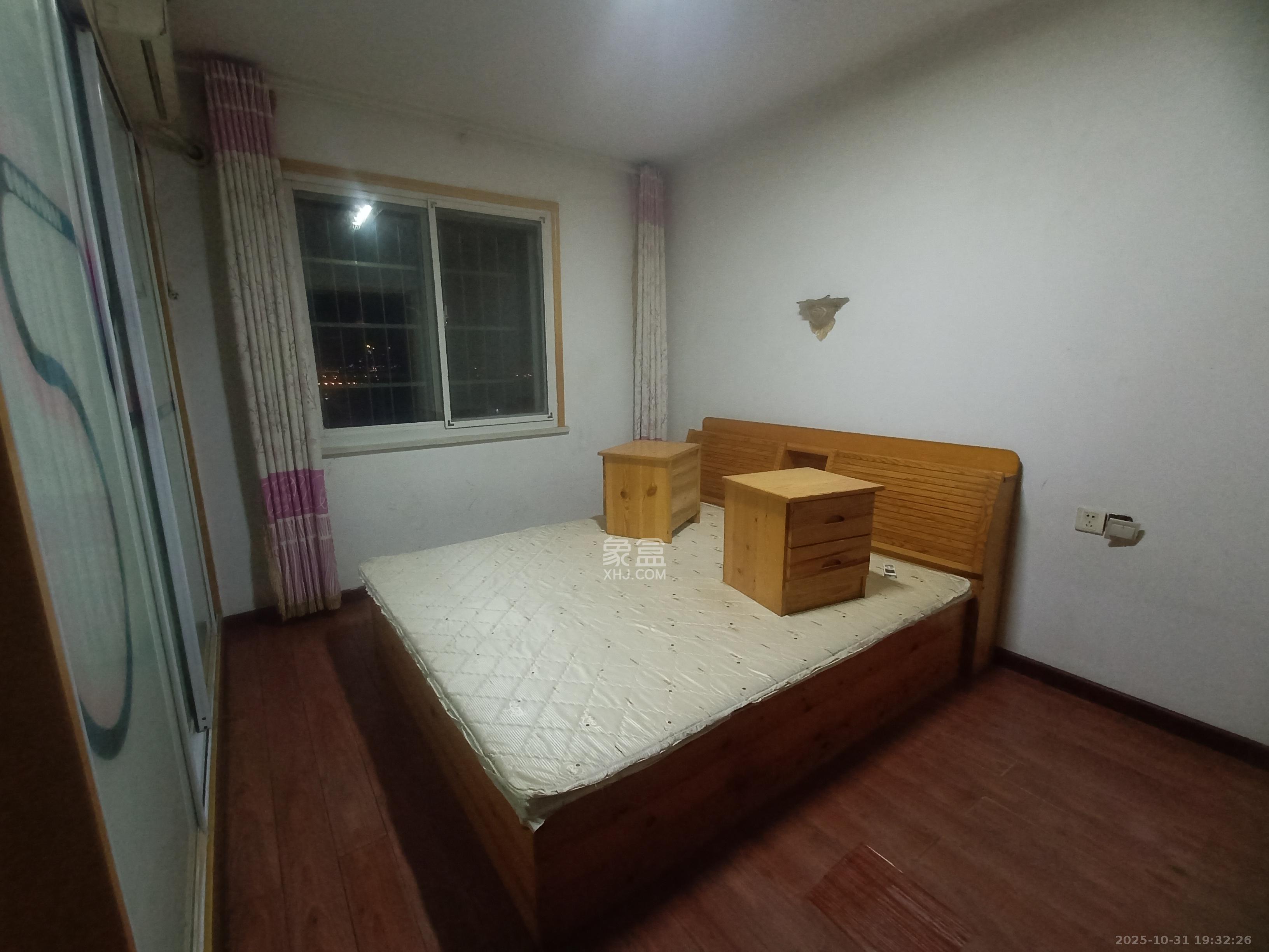 新诚小区 3室1厅1卫 1700.0元/月 新诚小区 3室1厅1卫 1700.0元/月室内图