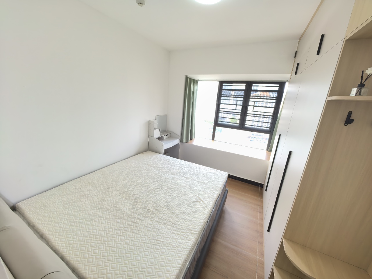 坡博家园一区  1室1厅1卫    125.0万 坡博家园一区  1室1厅1卫    125.0万室内图