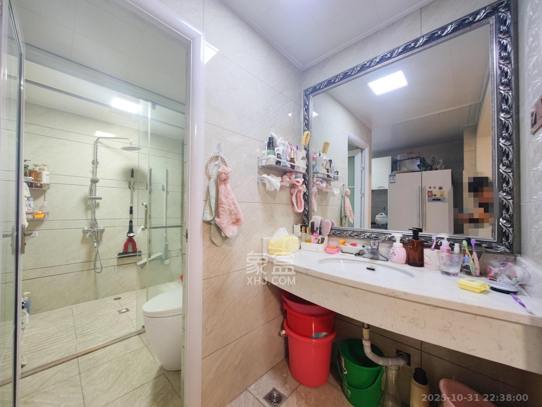 五矿万境水岸一期（万境水岸嘉苑）  2室2厅2卫    85.0万卫生间