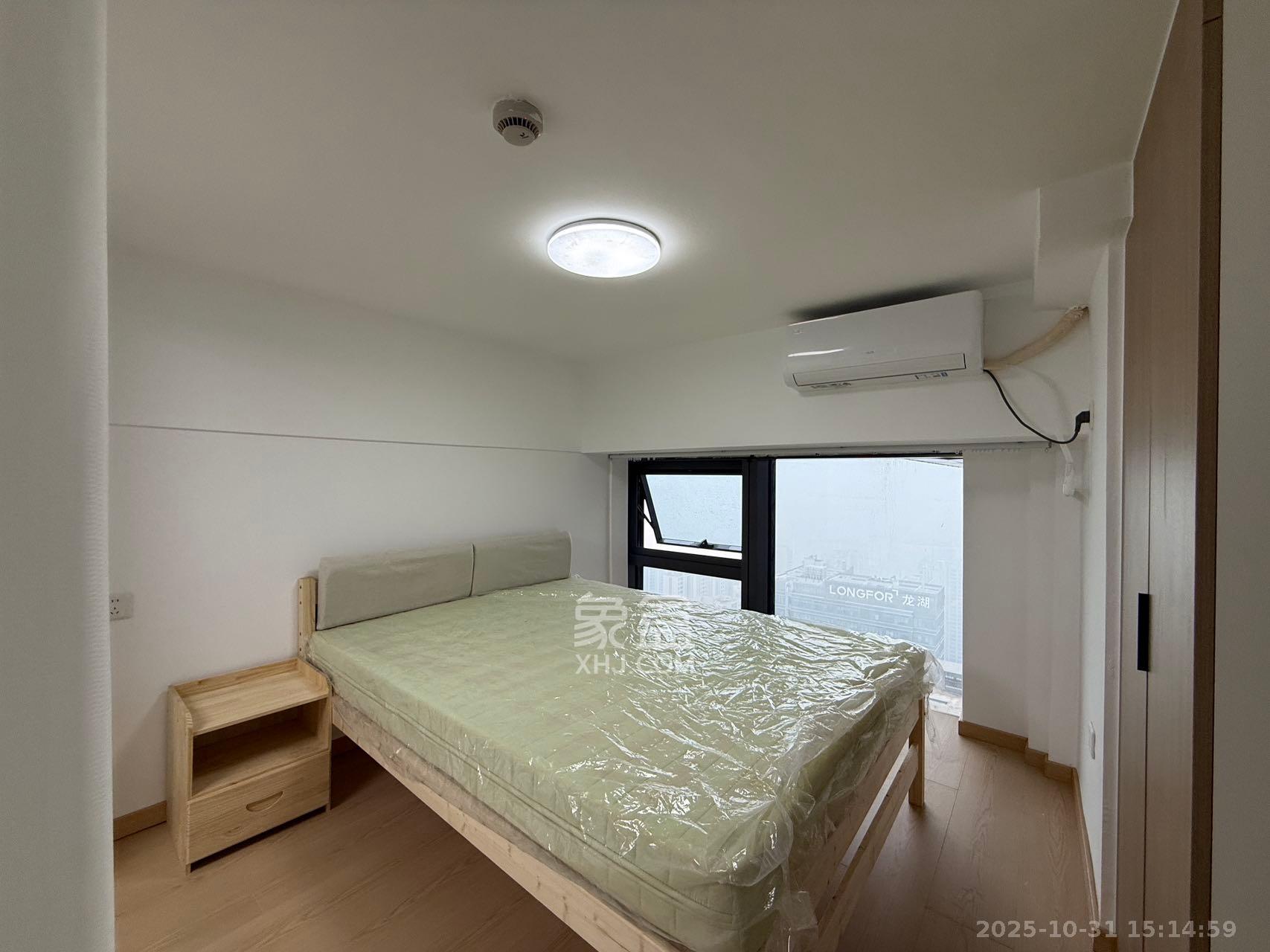 卓越中寰  2室1厅1卫    2500.0元/月室内图