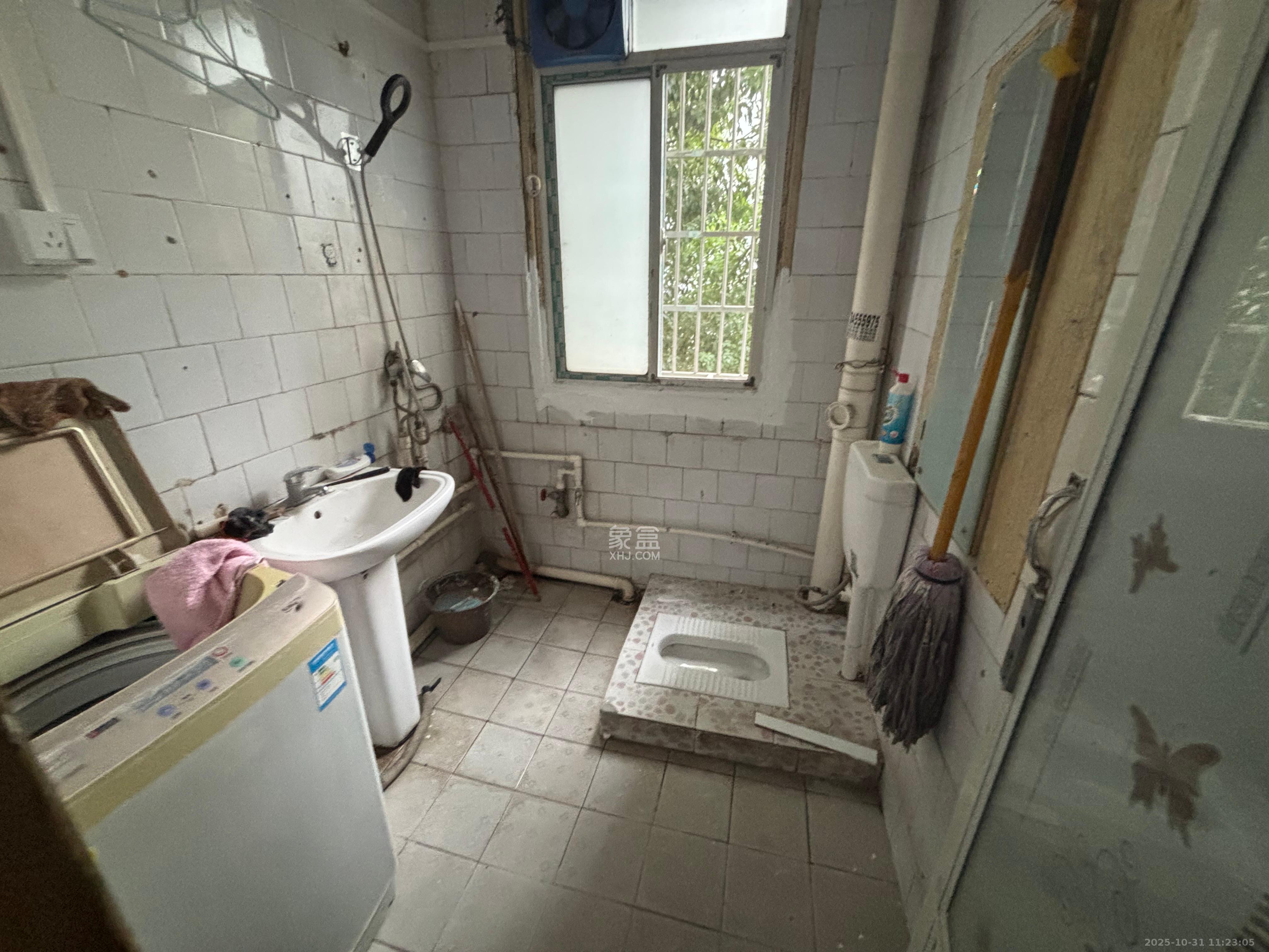 省科技厅机关二院  4室1厅2卫    2200.0元/月 省科技厅机关二院  4室1厅2卫    2200.0元/月室内图