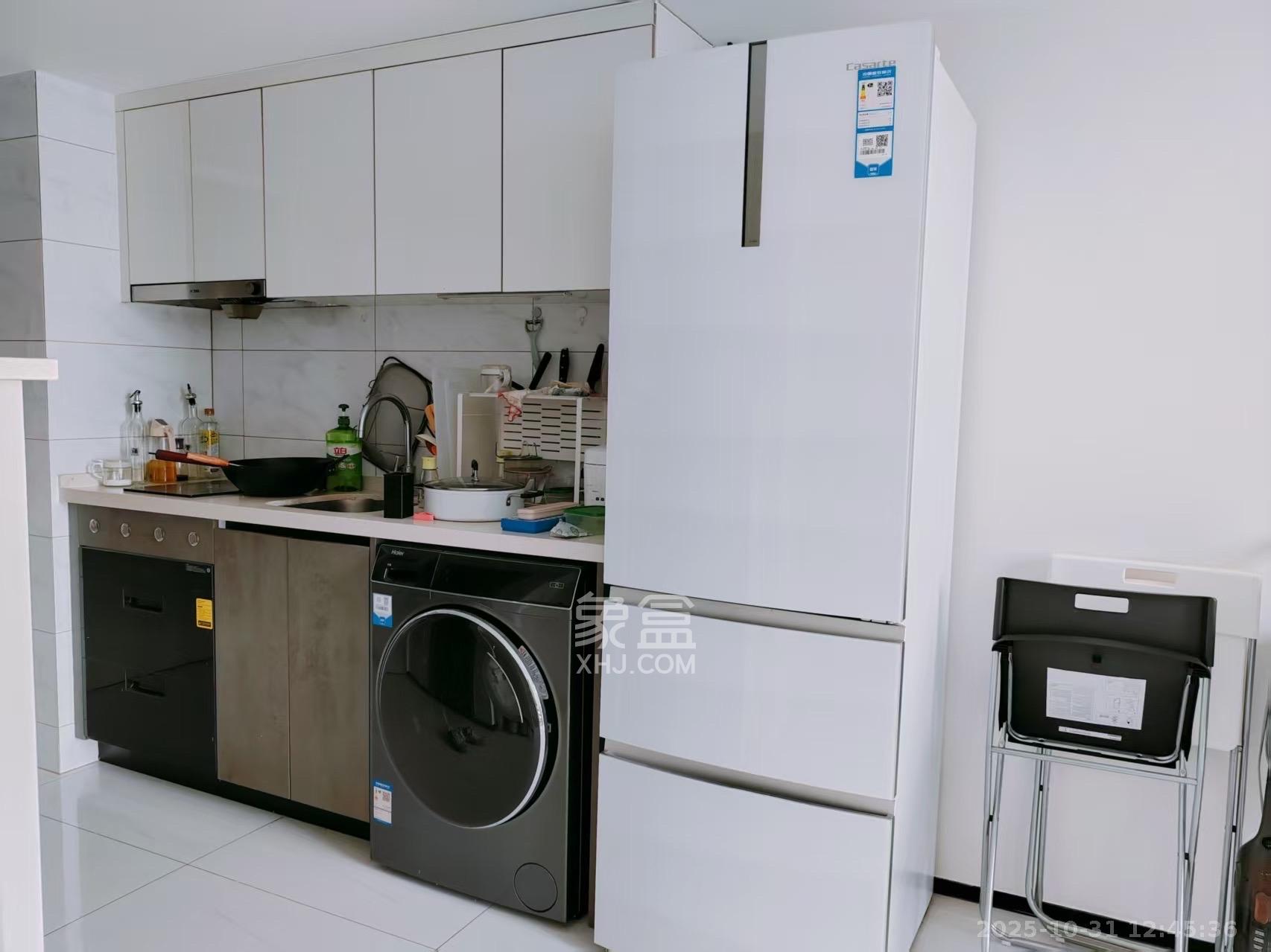 藏珑湖上公馆  1室1厅1卫    3000.0元/月 藏珑湖上公馆  1室1厅1卫    3000.0元/月室内图