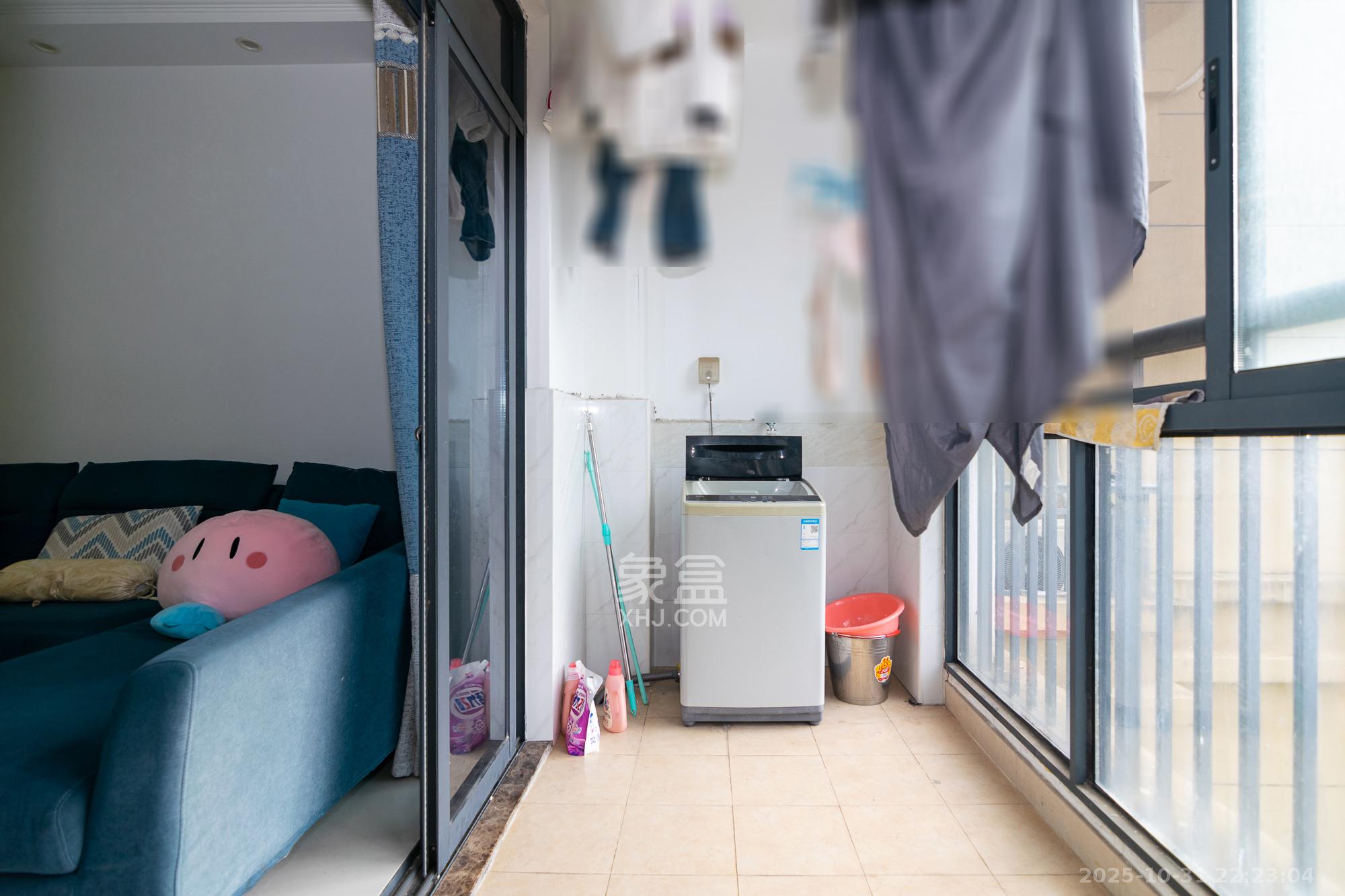 澳海澜庭  3室2厅1卫    60.0万 澳海澜庭  3室2厅1卫    60.0万阳台