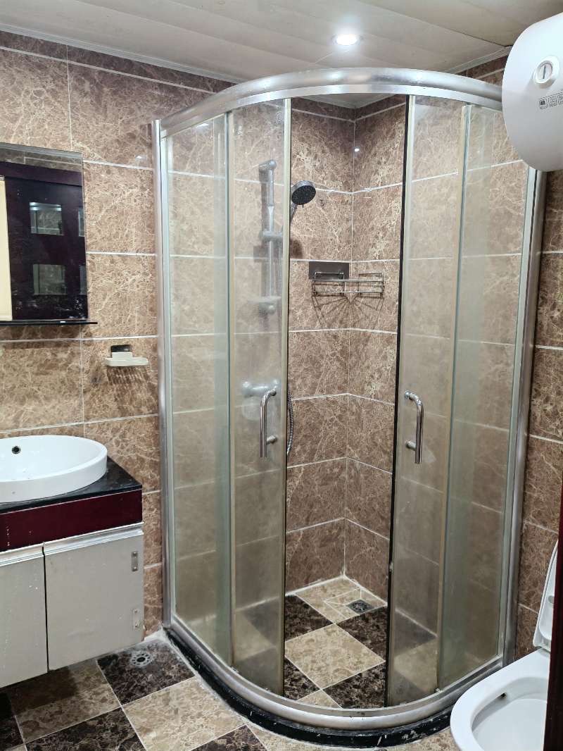 正大豪庭  1室1厅1卫    1600.0元/月室内图