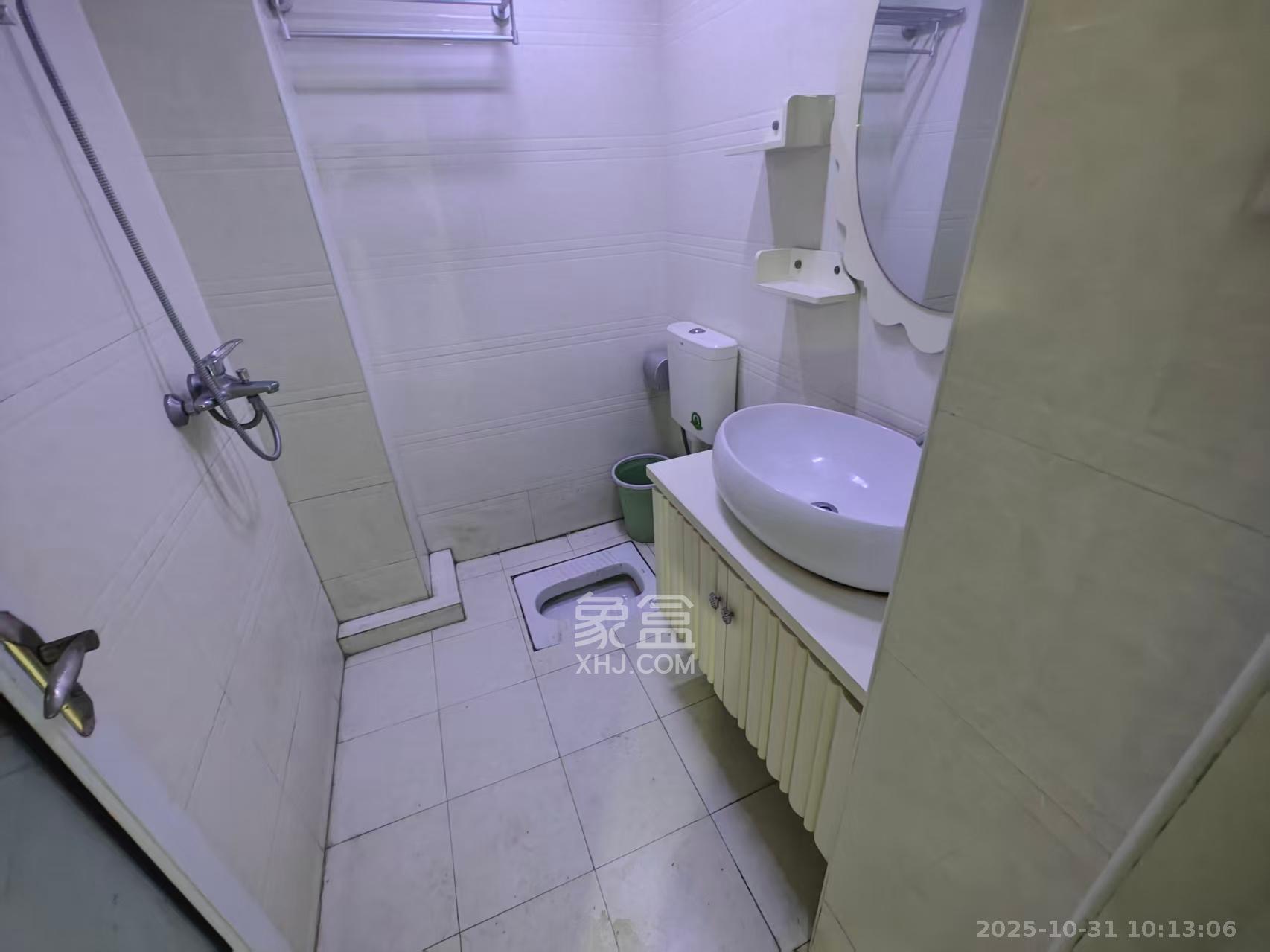 汇达国际公馆(汇达大厦)  1室0厅0卫    2000.0元/月 汇达国际公馆(汇达大厦)  1室0厅0卫    2000.0元/月室内图