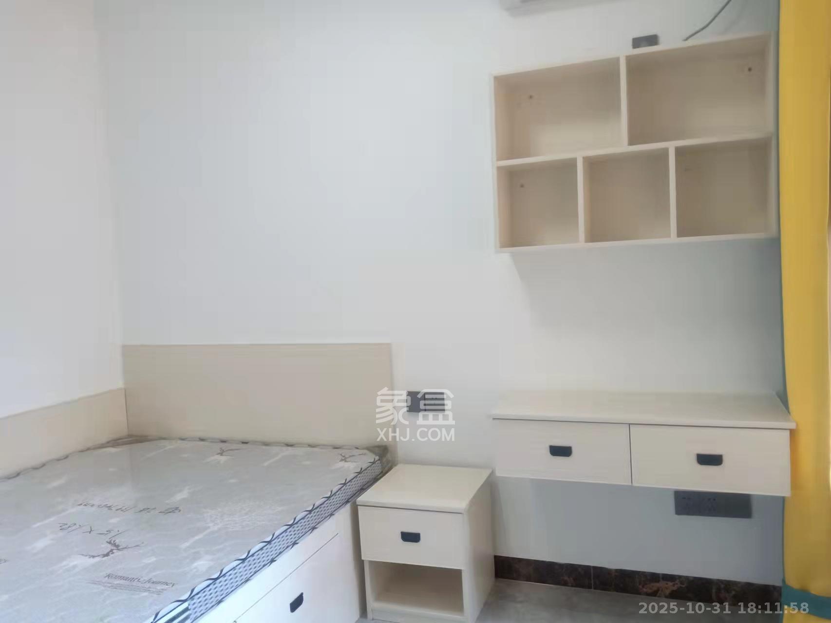 东合新苑  2室2厅1卫    2100.0元/月室内图