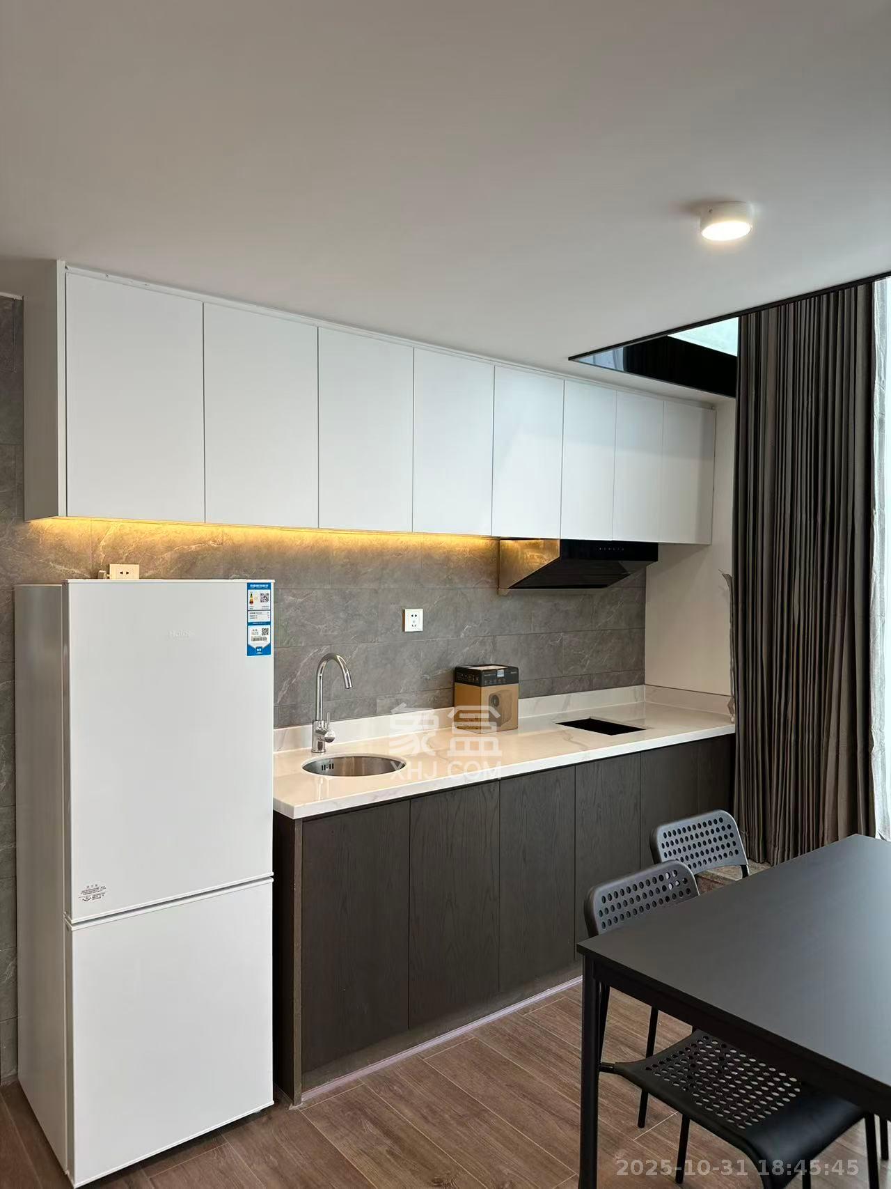 敬天广场 1室1厅1卫 4000.0元/月 敬天广场 1室1厅1卫 4000.0元/月室内图