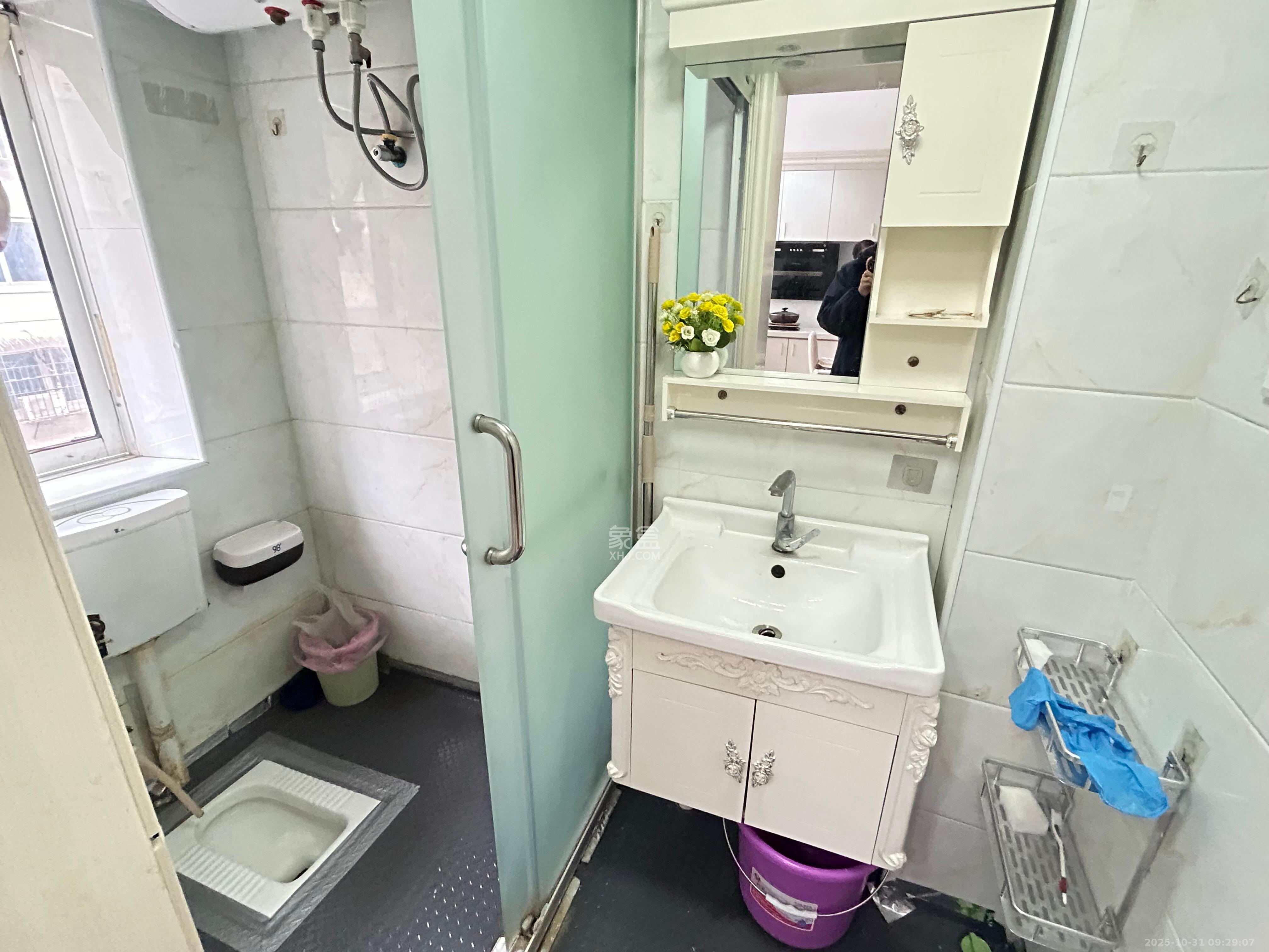 南园小区  2室2厅1卫    1700.0元/月室内图