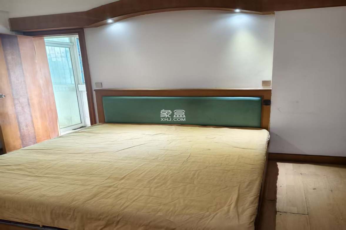 省中行宿舍(南宝路) 3室2厅1卫 120.0万 省中行宿舍(南宝路) 3室2厅1卫 120.0万室内图