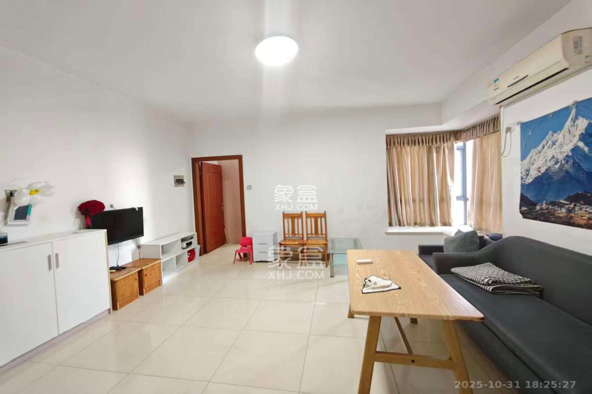 湘府东苑 1室1厅1卫 1300.0元/月 湘府东苑 1室1厅1卫 1300.0元/月室内图