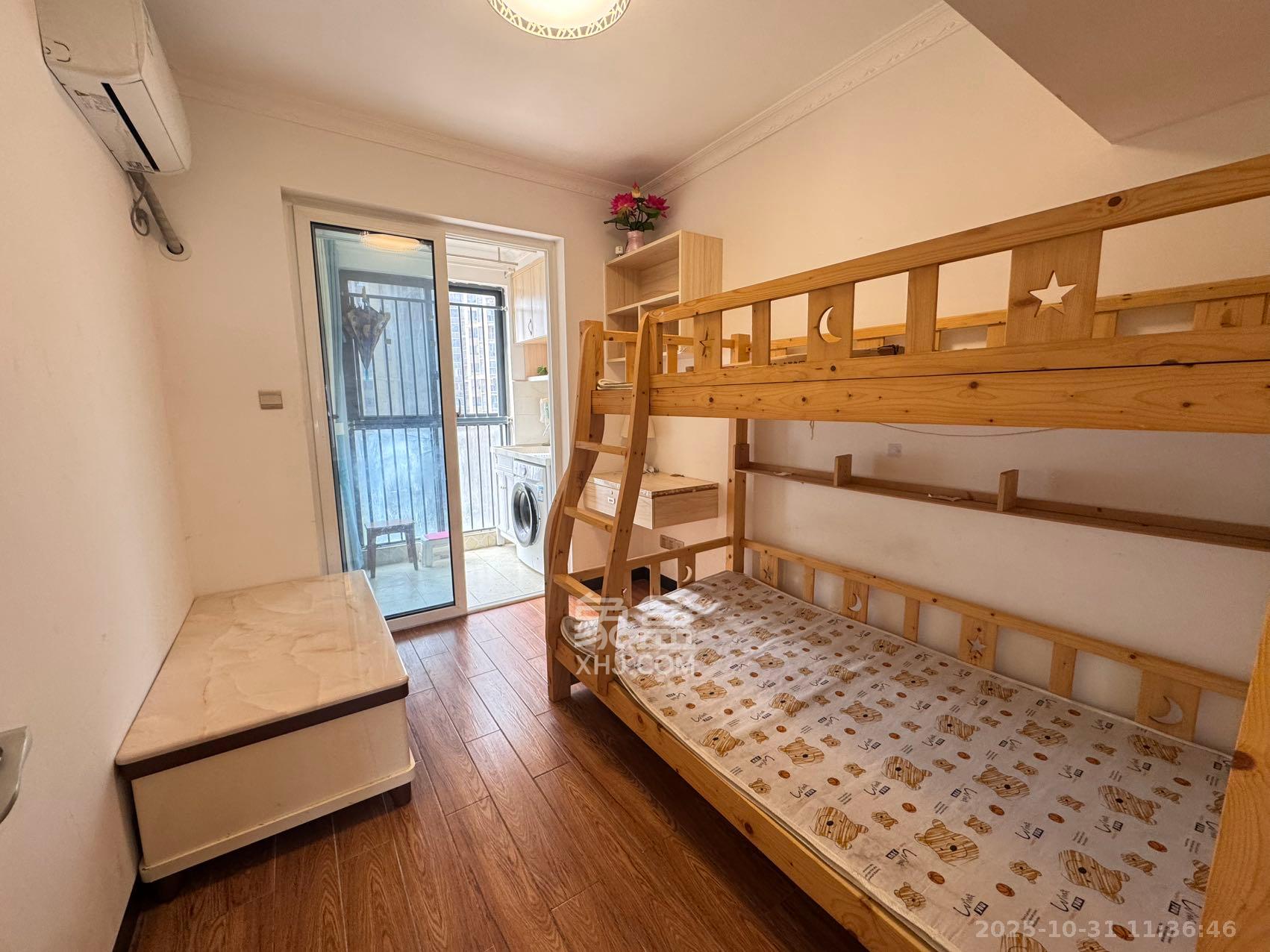 荣盛花语城  1室0厅0卫    1800.0元/月 荣盛花语城  1室0厅0卫    1800.0元/月室内图