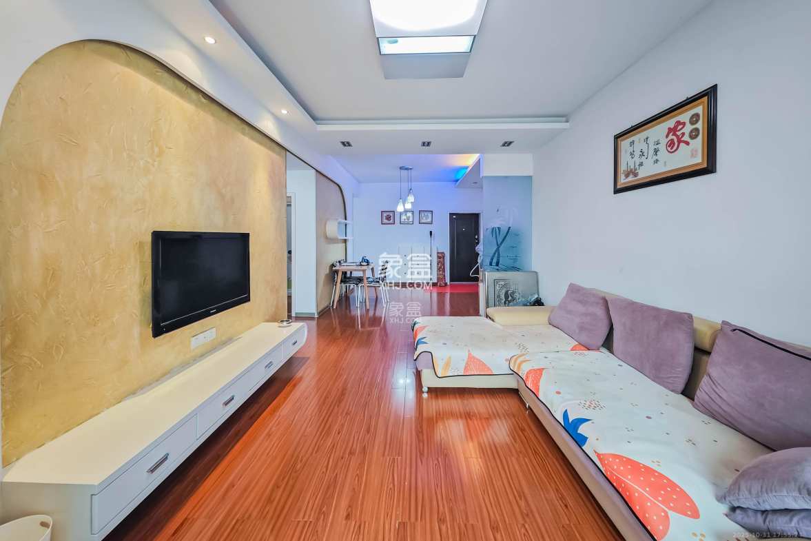 白沙湾嘉园  2室2厅1卫    85.0万 白沙湾嘉园  2室2厅1卫    85.0万客厅