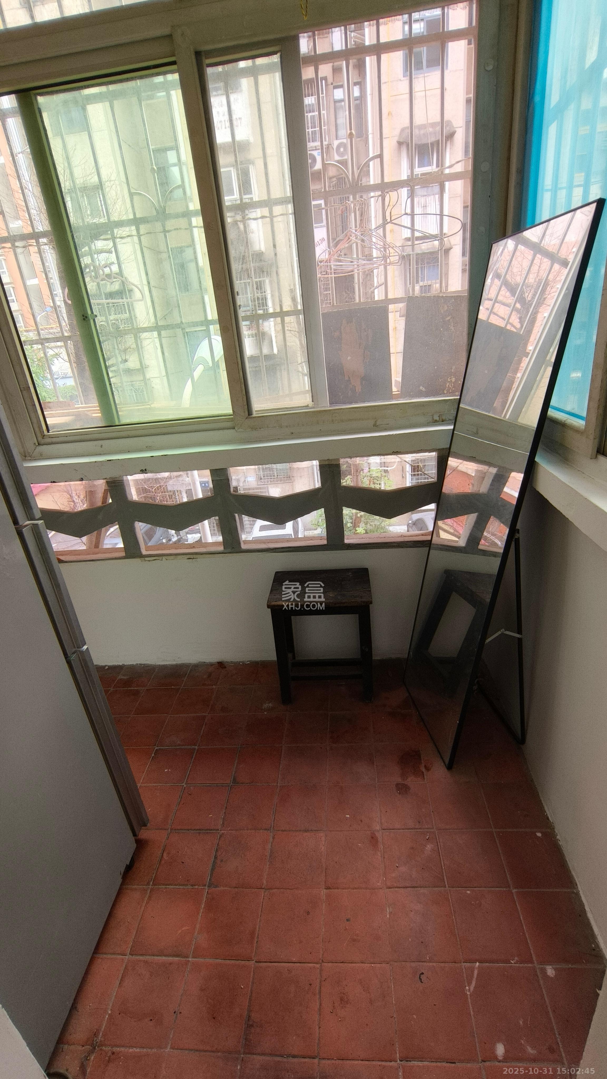 老鸦冲小区 2室1厅1卫 1500.0元/月 老鸦冲小区 2室1厅1卫 1500.0元/月室内图