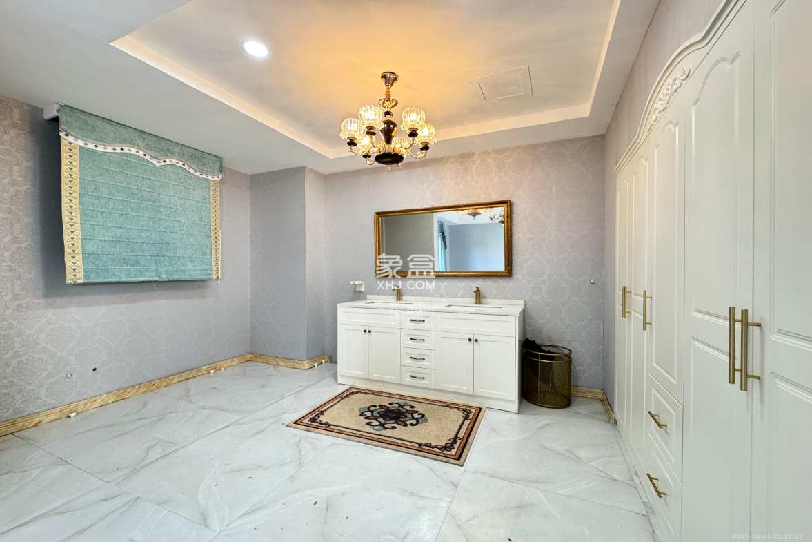 碧桂园威尼斯城 6室2厅1卫 10800.0元/月 碧桂园威尼斯城 6室2厅1卫 10800.0元/月室内图