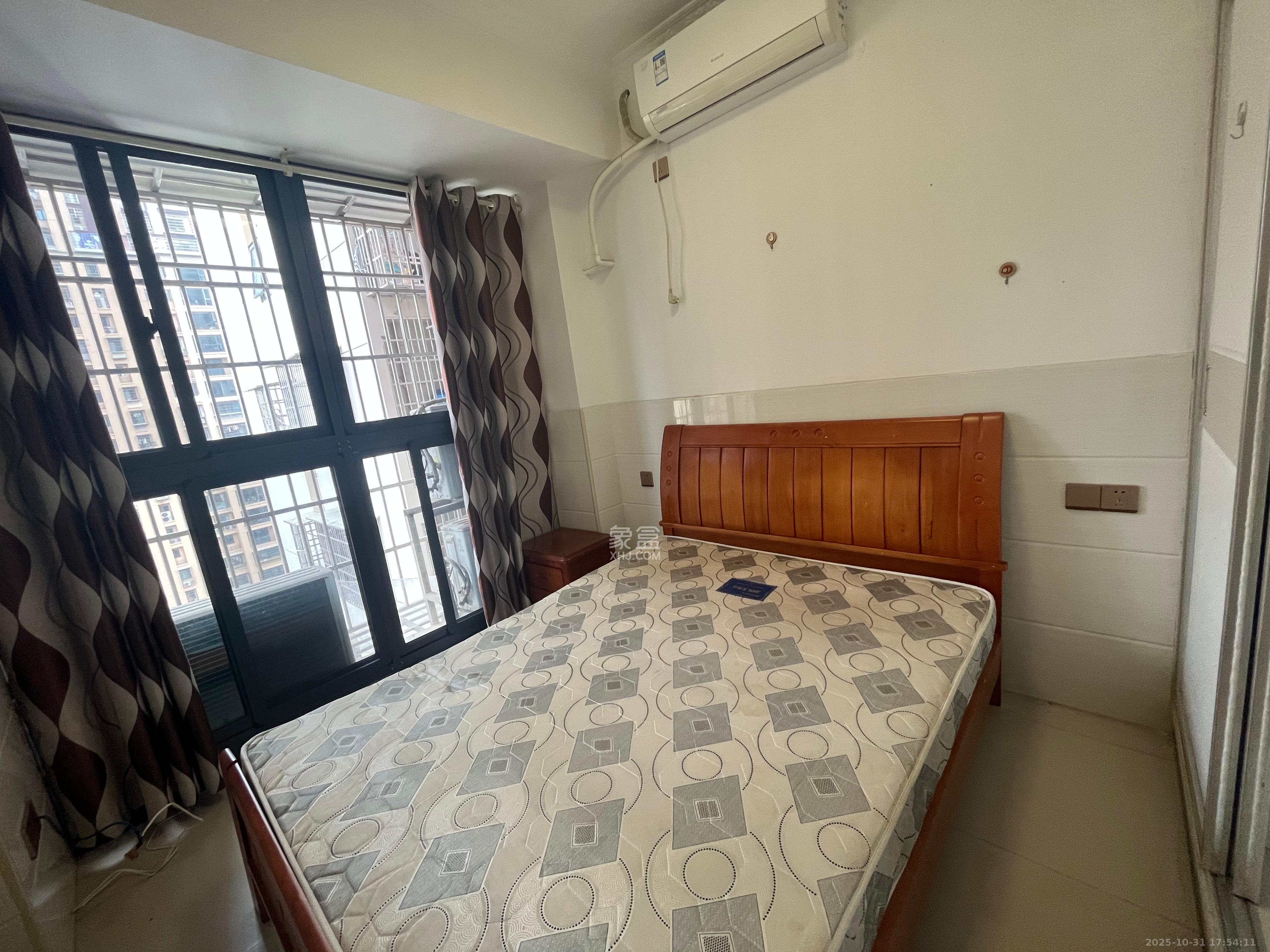 嘉顺苑  1室2厅1卫    1800.0元/月室内图