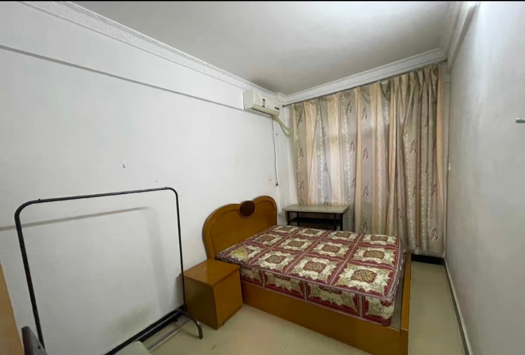 美舍苑  3室2厅1卫    2000.0元/月室内图