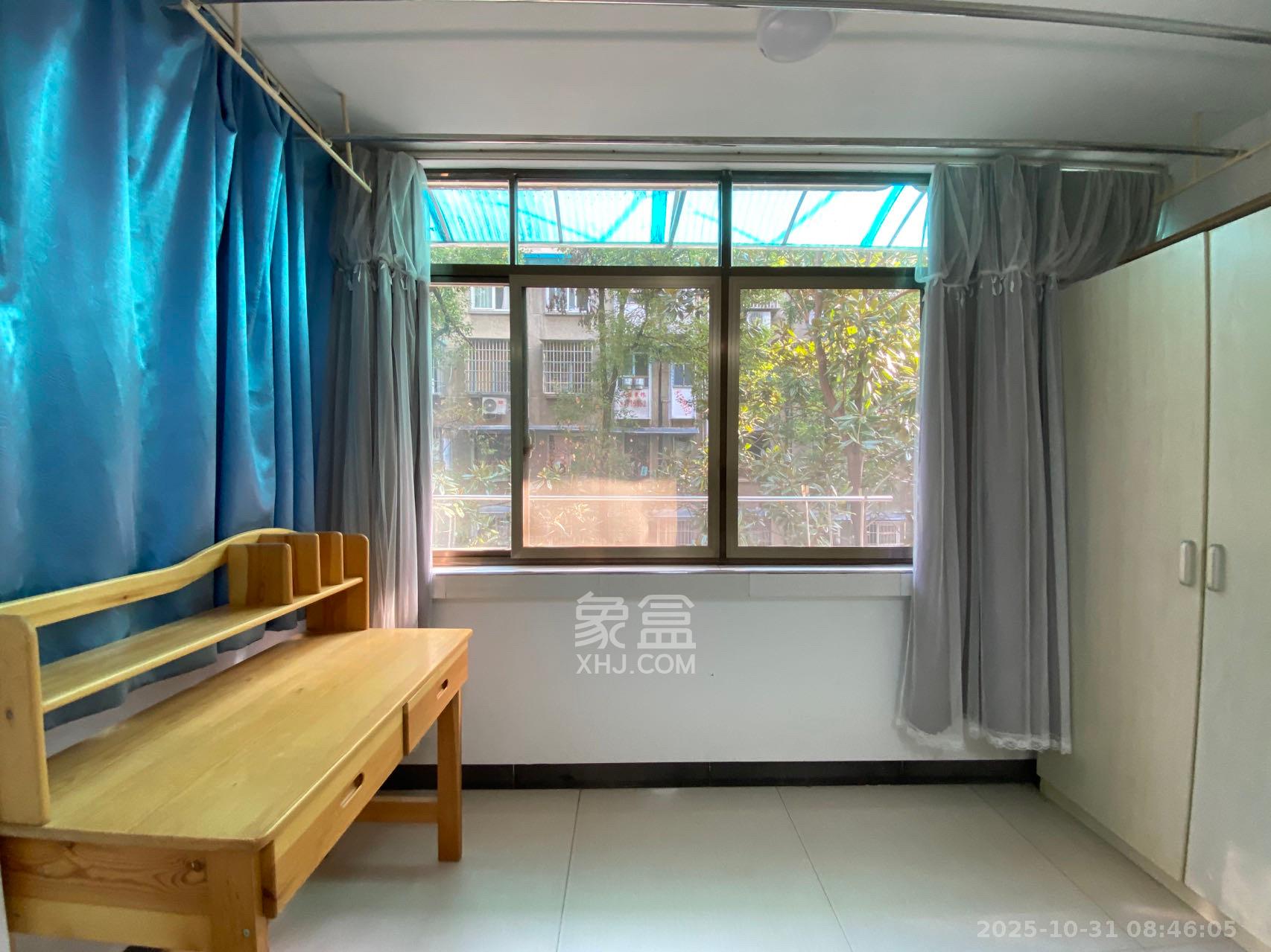 牛婆塘社区  1室0厅0卫    1200.0元/月室内图