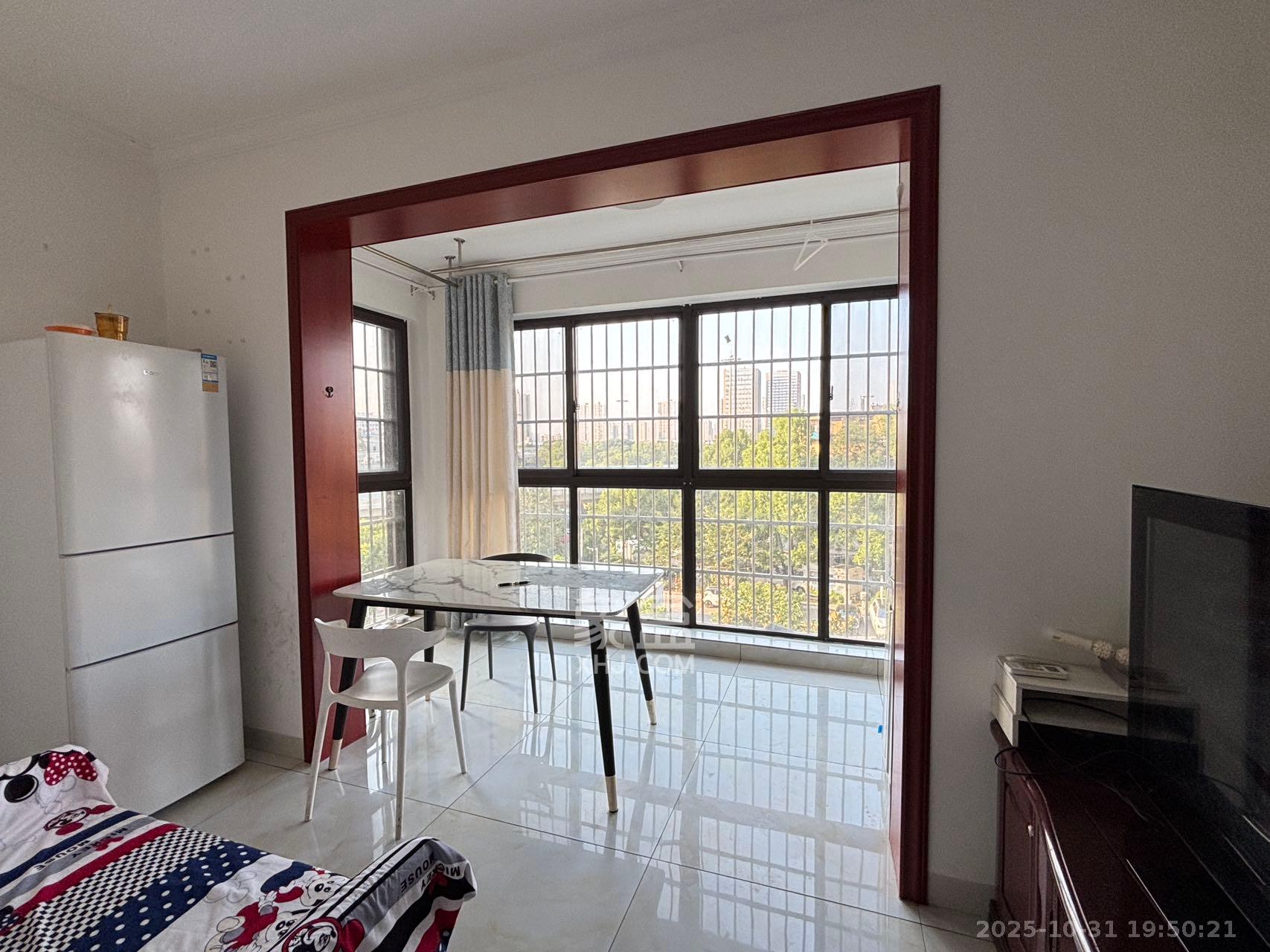 鑫利家园 2室1厅1卫 1700.0元/月 鑫利家园 2室1厅1卫 1700.0元/月室内图