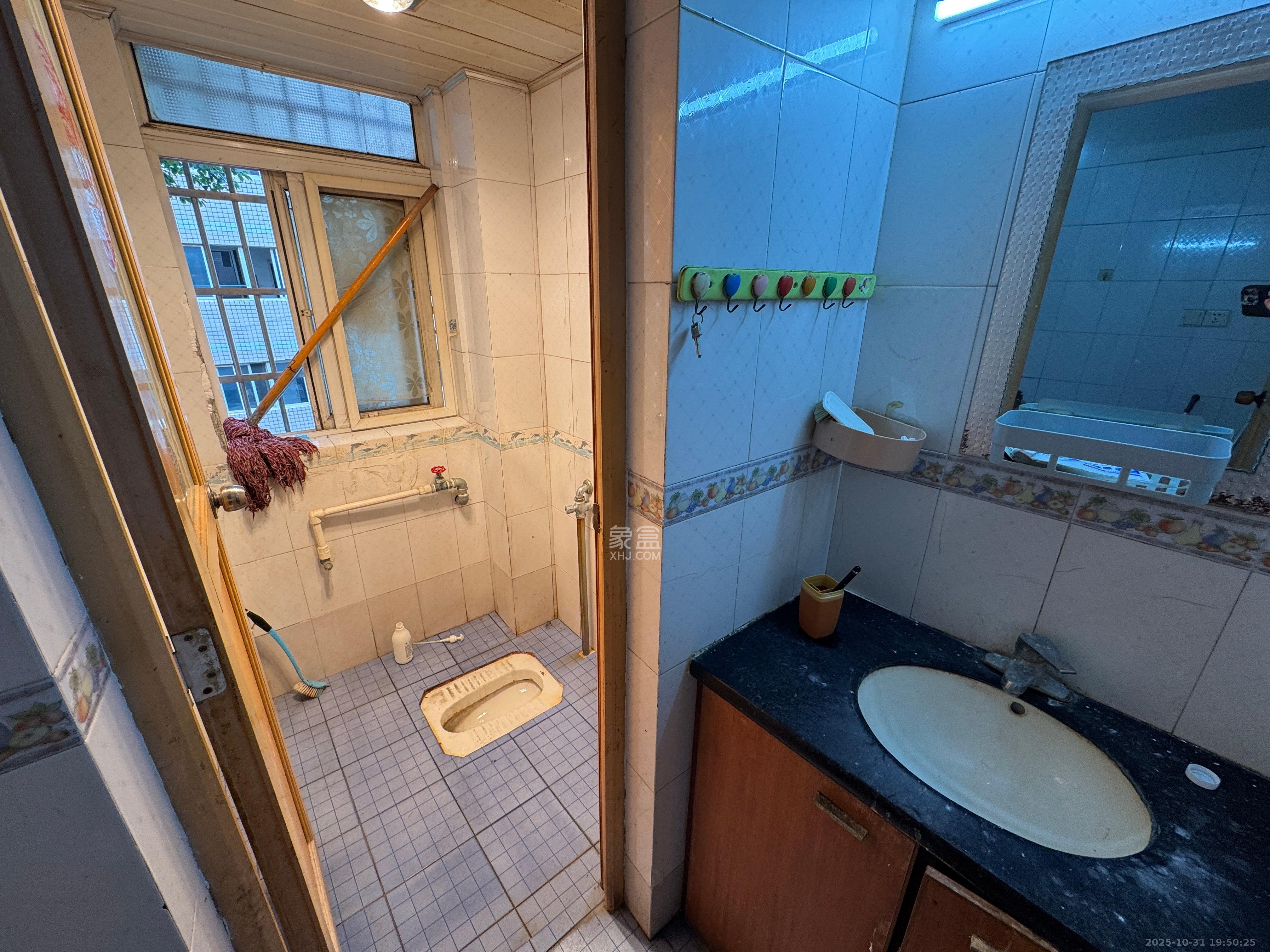 中天佳园 2室1厅1卫 1200.0元/月 中天佳园 2室1厅1卫 1200.0元/月室内图