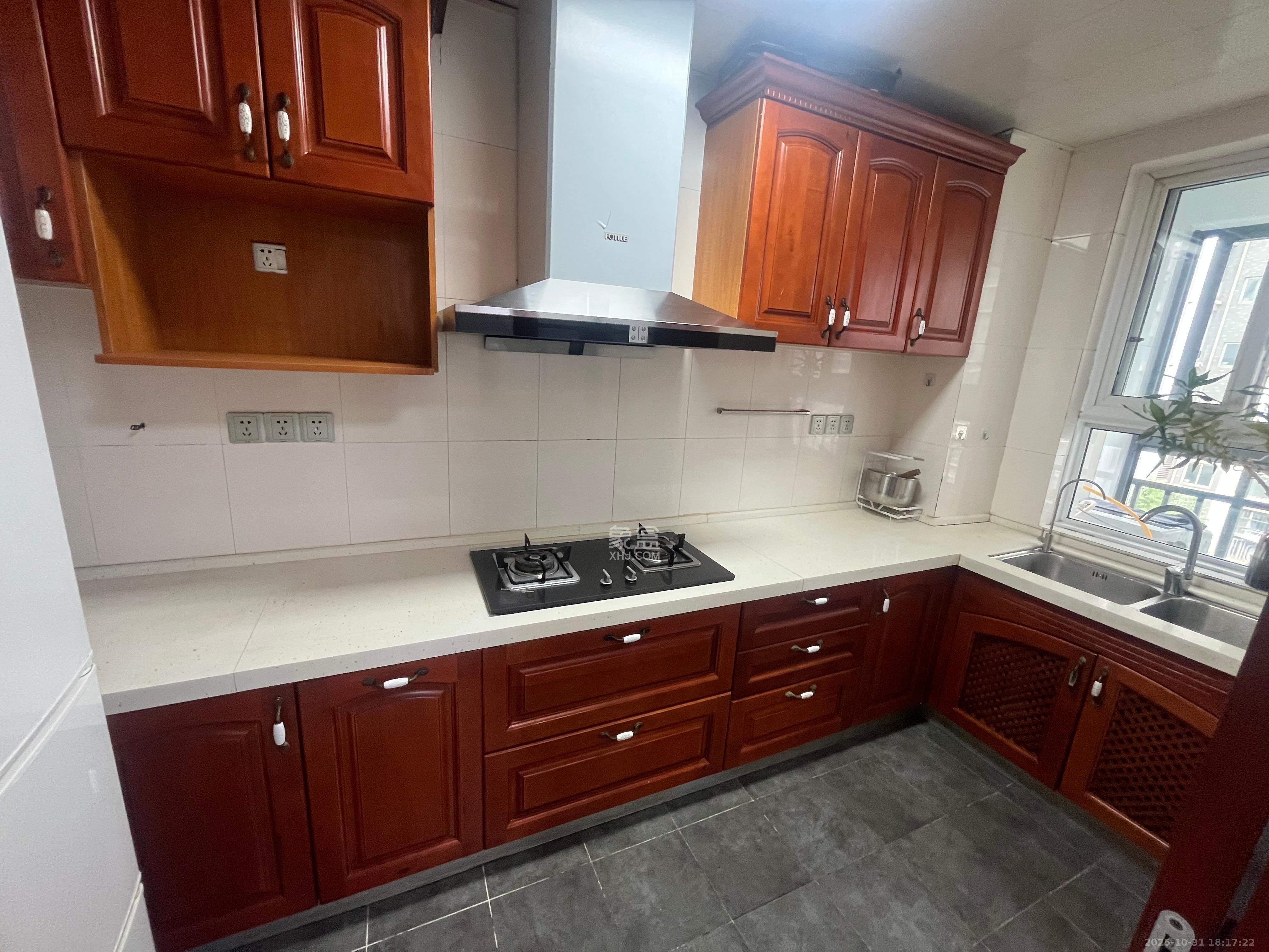 嘉盛华庭（一期、二期、三期）  1室0厅0卫    3600.0元/月室内图