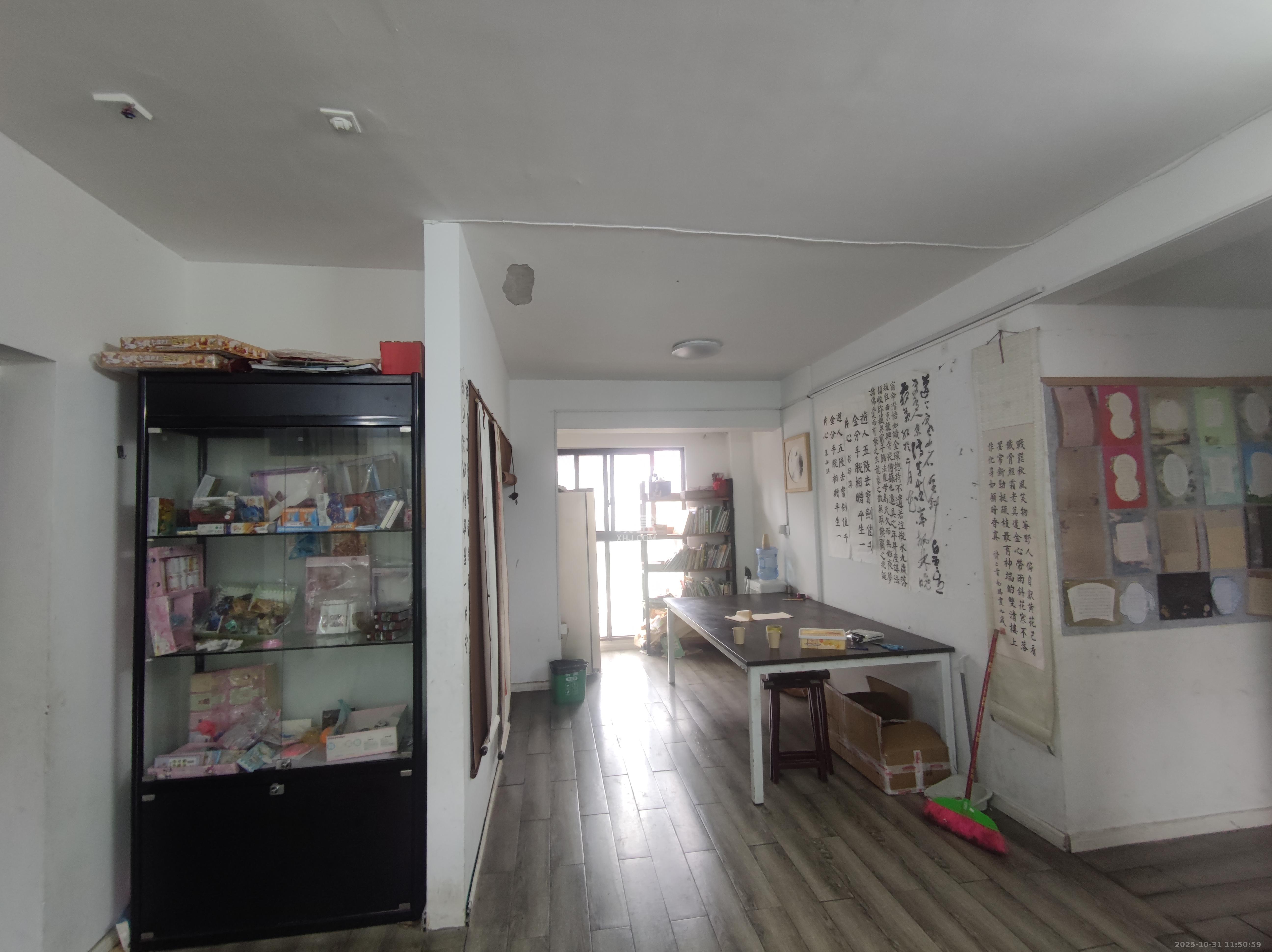 卓越蔚蓝海岸三期  4室2厅2卫    3500.0元/月室内图