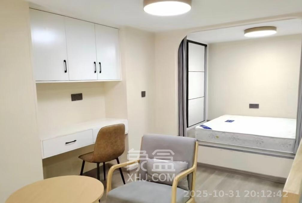 龙湖新壹城  2室1厅1卫    2400.0元/月室内图