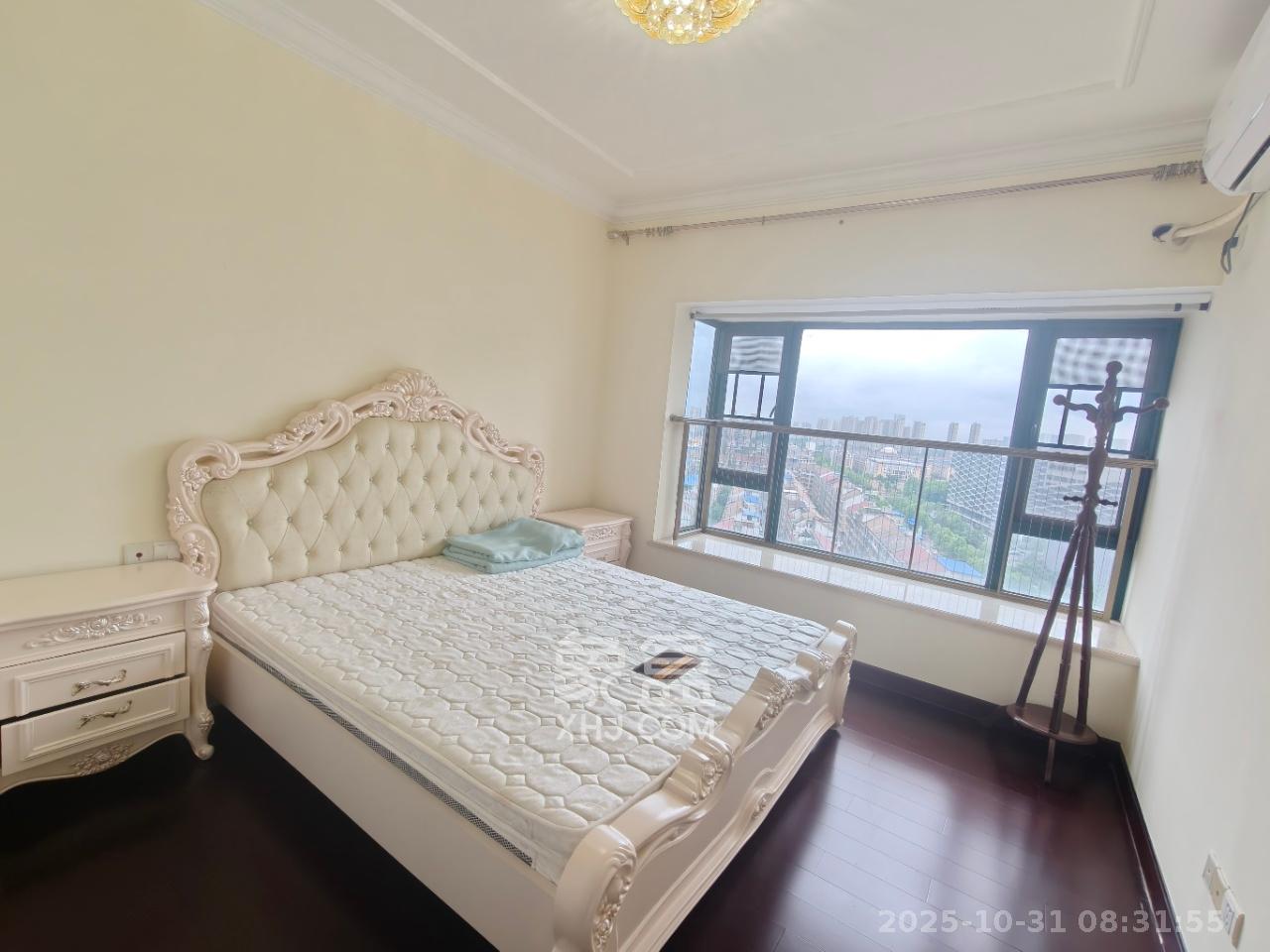 恒大翡翠华庭 2室2厅1卫 2000.0元/月 恒大翡翠华庭 2室2厅1卫 2000.0元/月室内图