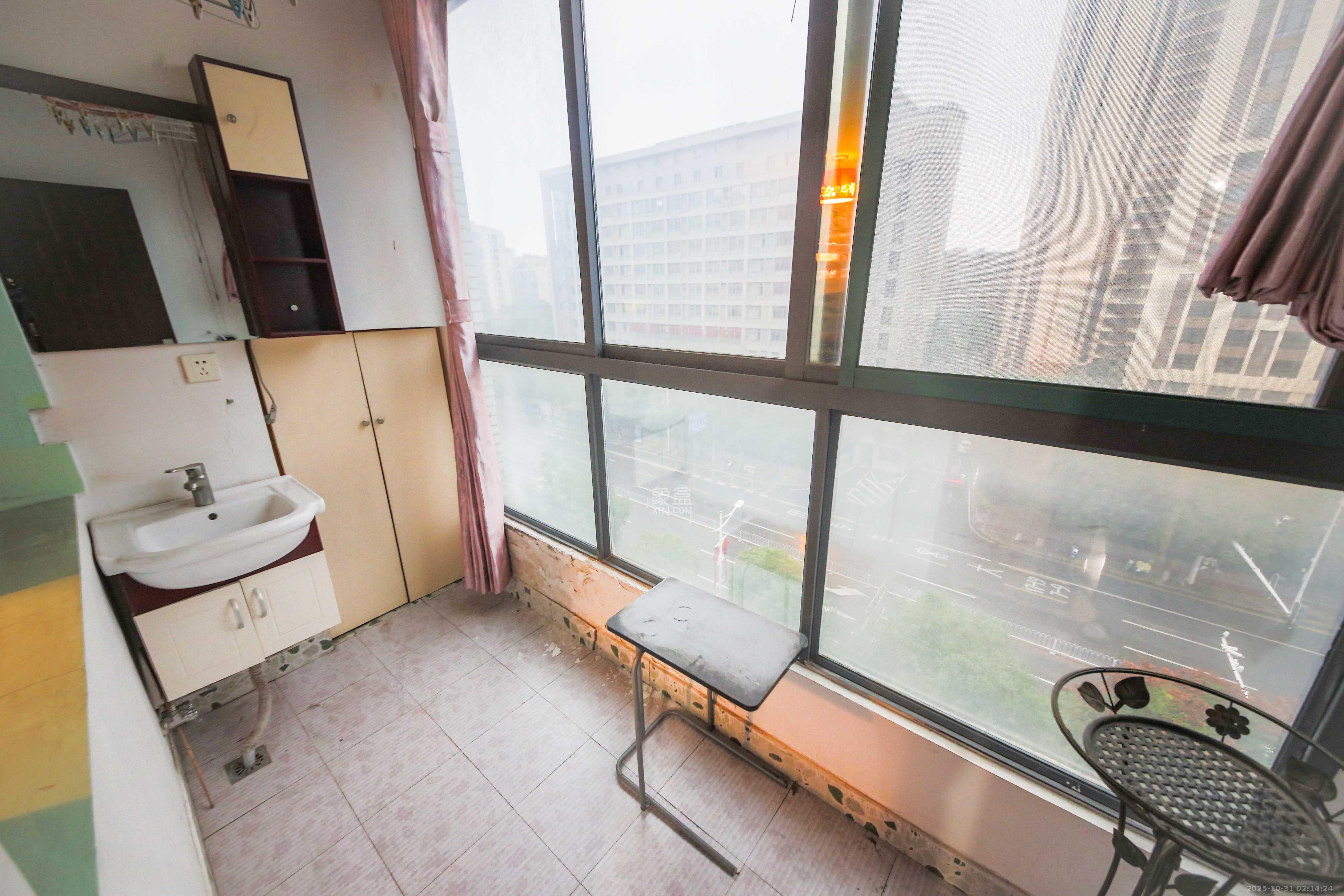 满庭芳小区  1室1厅1卫    39.0万阳台