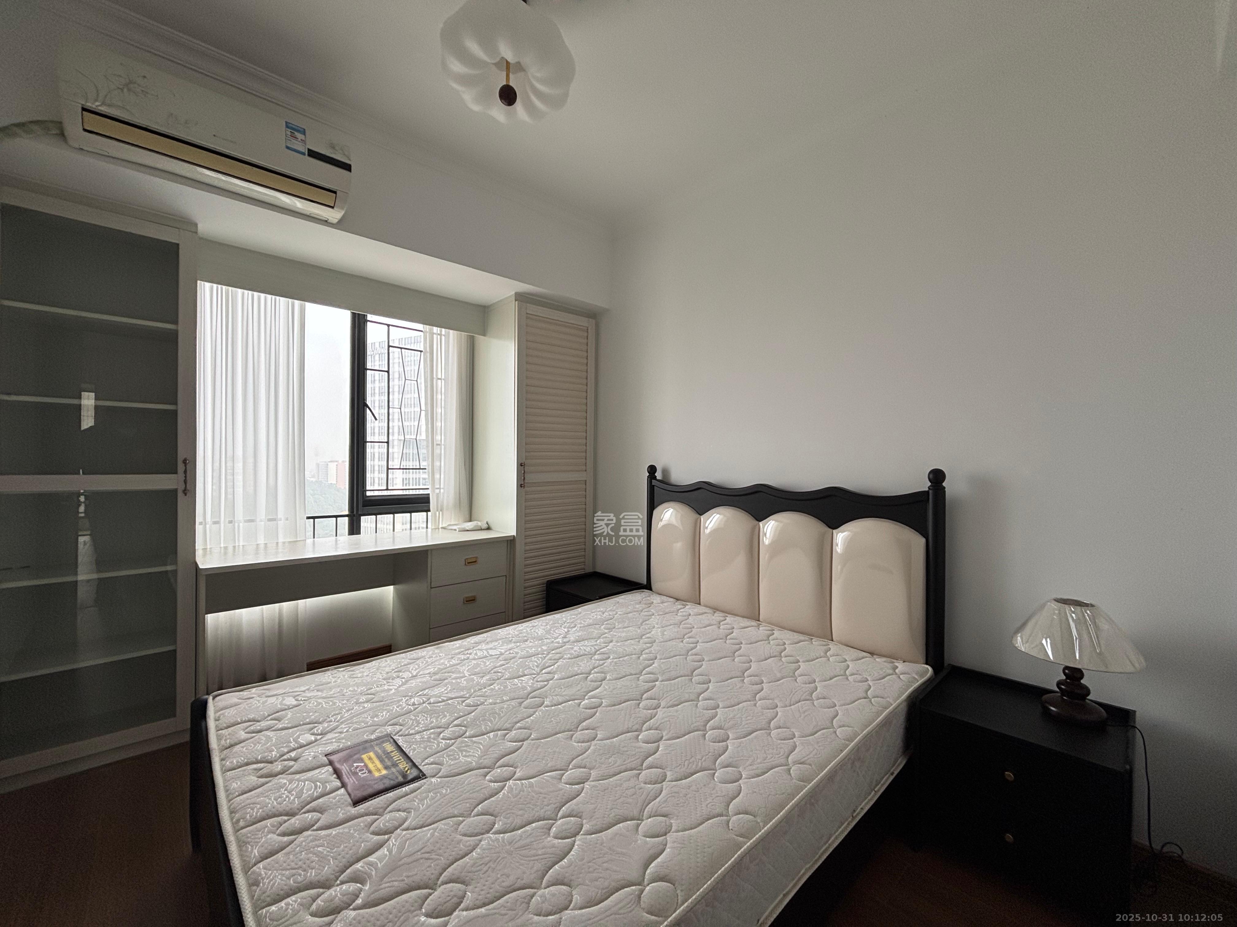 万科城市花园  3室2厅2卫    3000.0元/月室内图