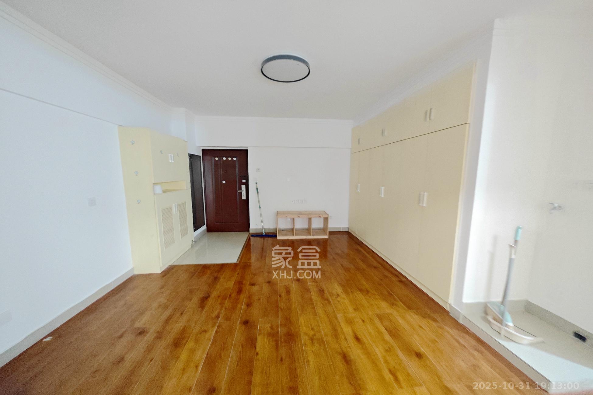 中盛小家碧寓  2室1厅1卫    35.8万 中盛小家碧寓  2室1厅1卫    35.8万客厅