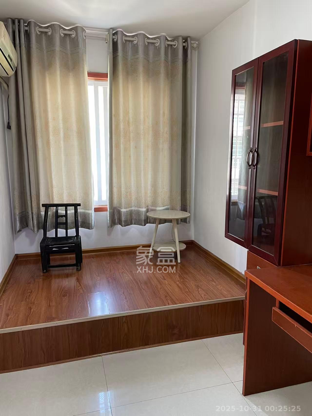 刀剪厂住宅小区  3室2厅1卫    1550.0元/月 刀剪厂住宅小区  3室2厅1卫    1550.0元/月室内图