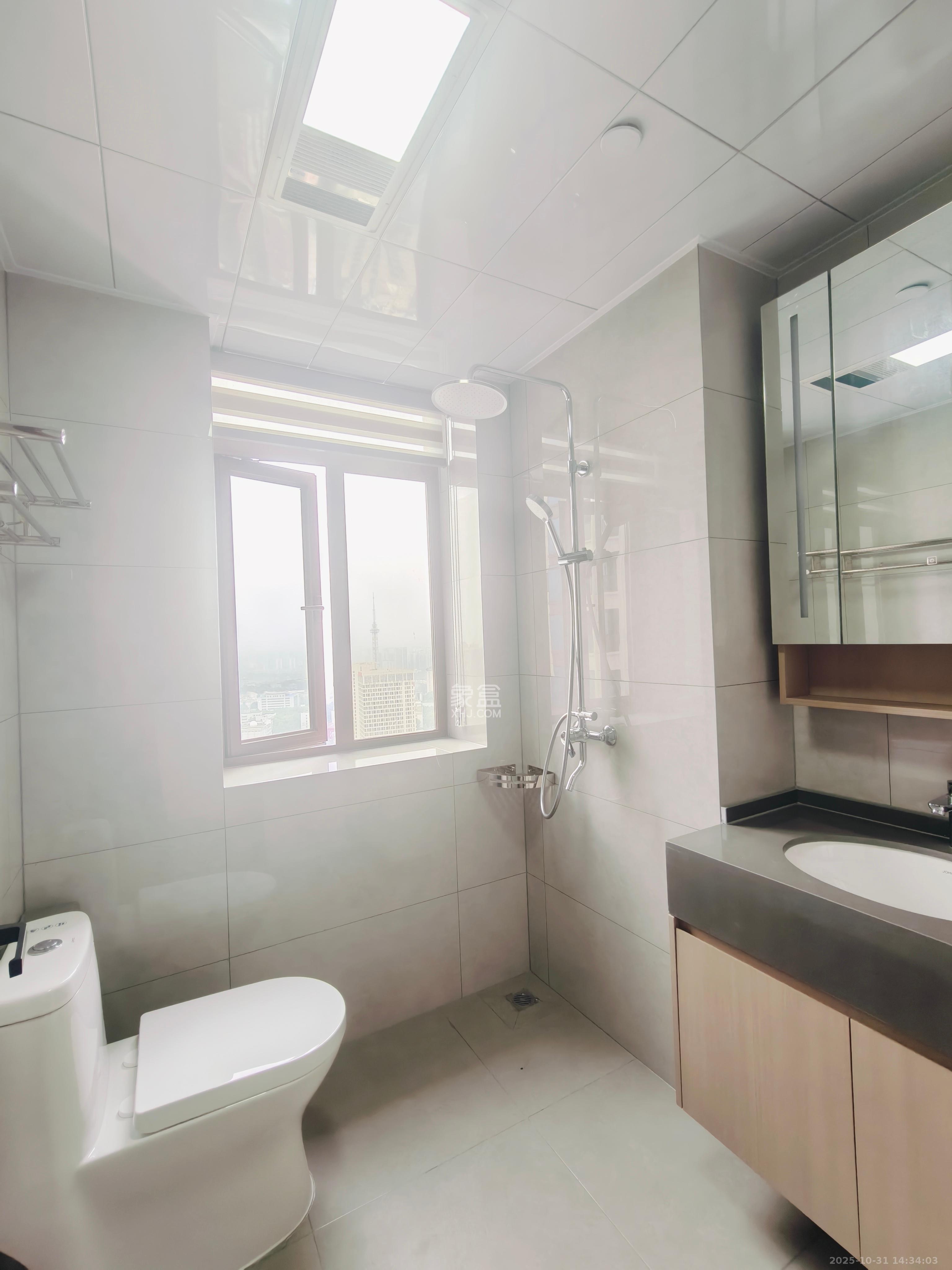 富兴时代御城 4室2厅3卫 9500.0元/月 富兴时代御城 4室2厅3卫 9500.0元/月室内图