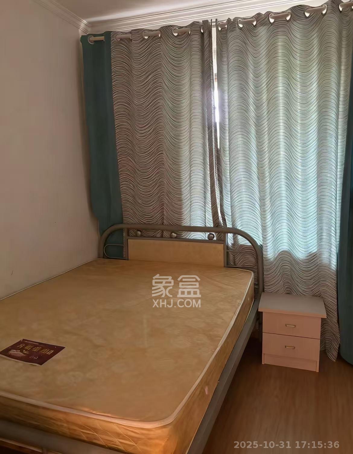 赤岗小区（一二三片）  3室1厅1卫    2400.0元/月室内图