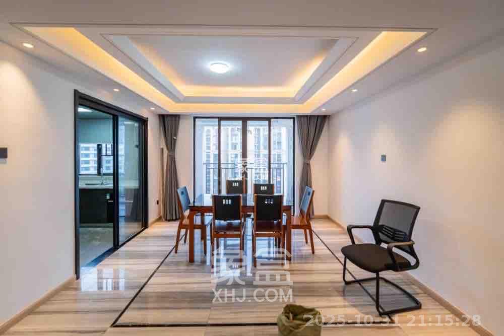 臻园  4室1厅1卫    4000.0元/月室内图