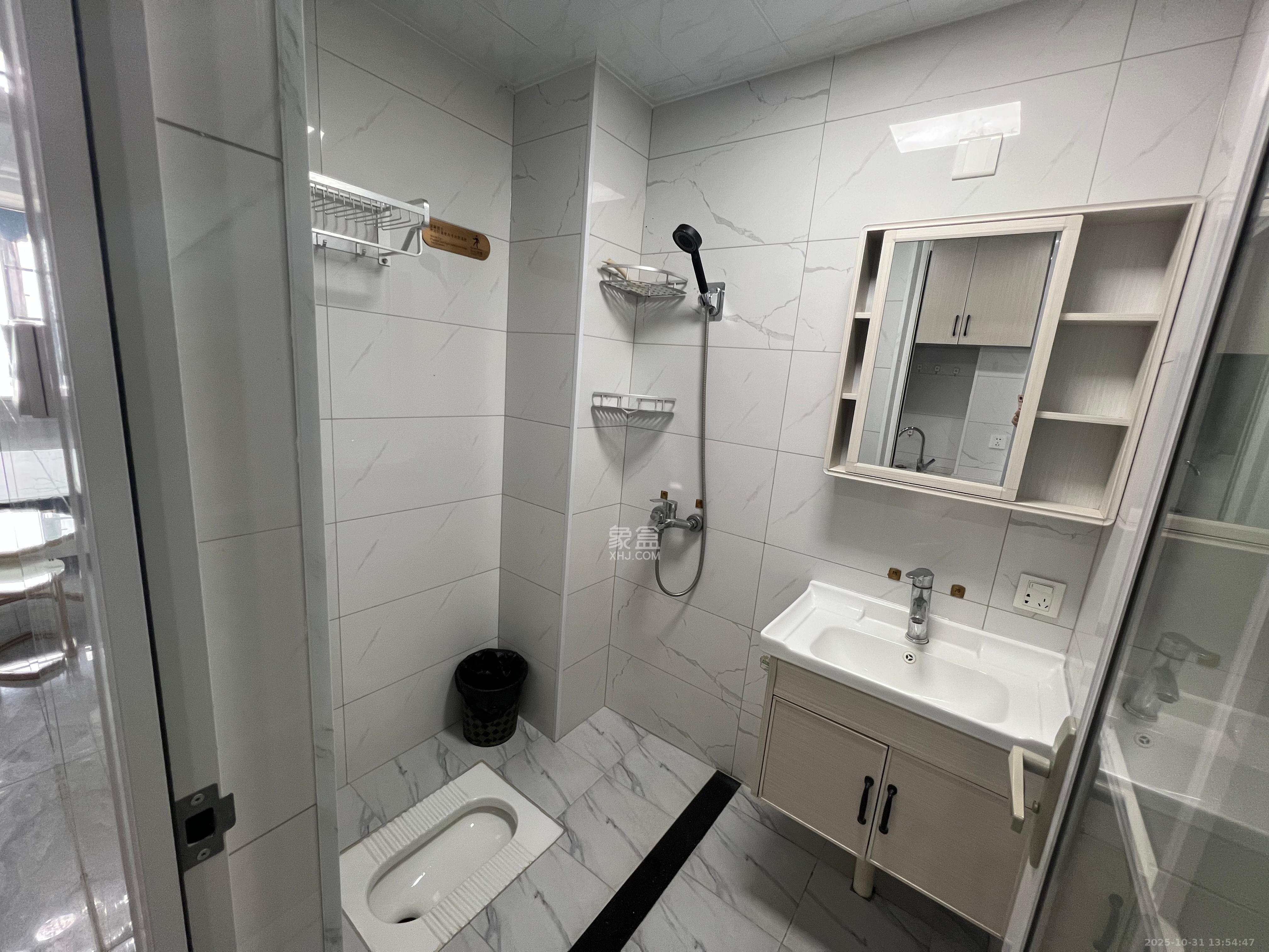 龙湖湘江星座（祺鑫星座公寓）  1室1厅1卫    1500.0元/月室内图