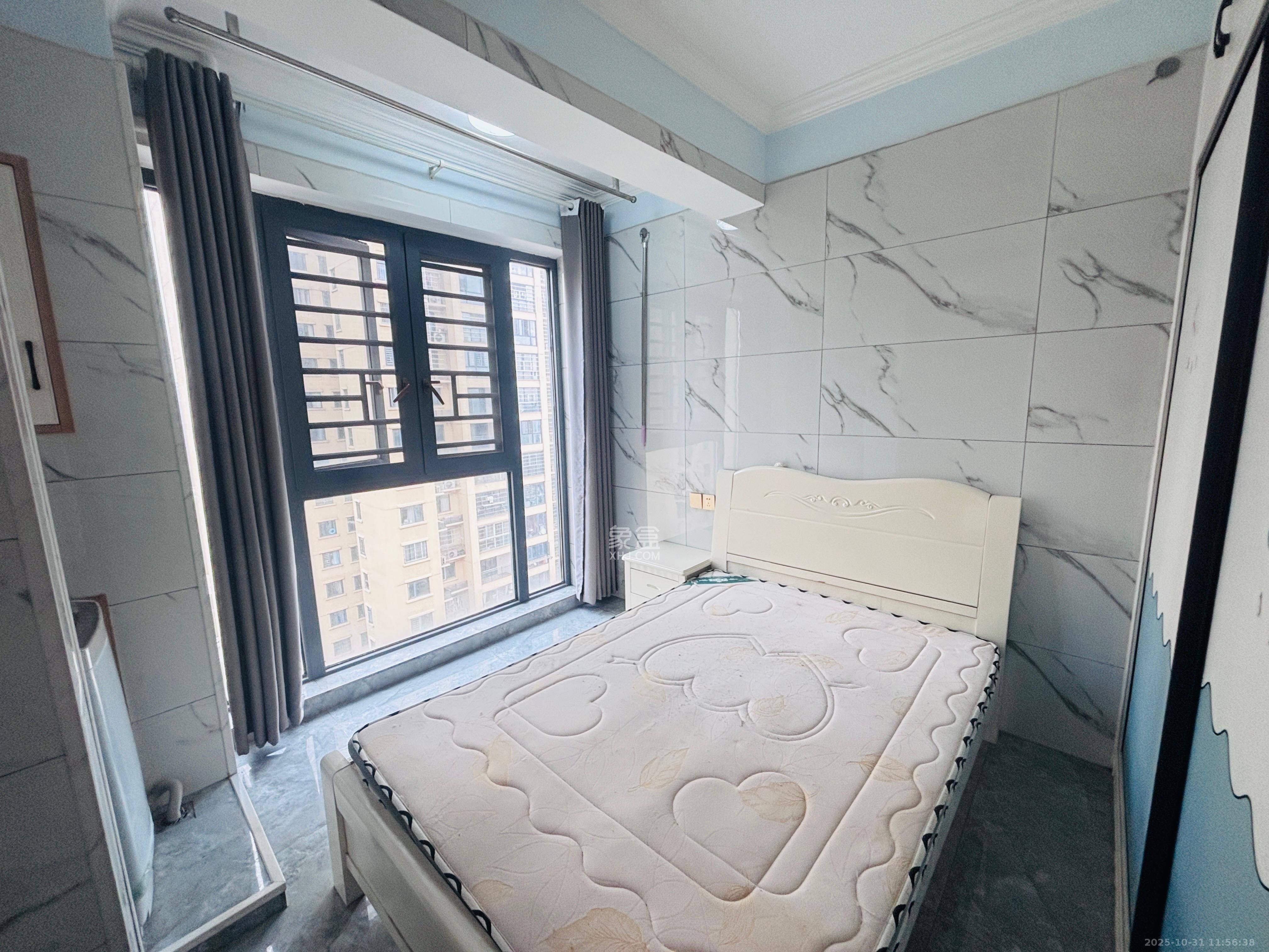 洋湖明园一期  2室1厅1卫    1600.0元/月室内图