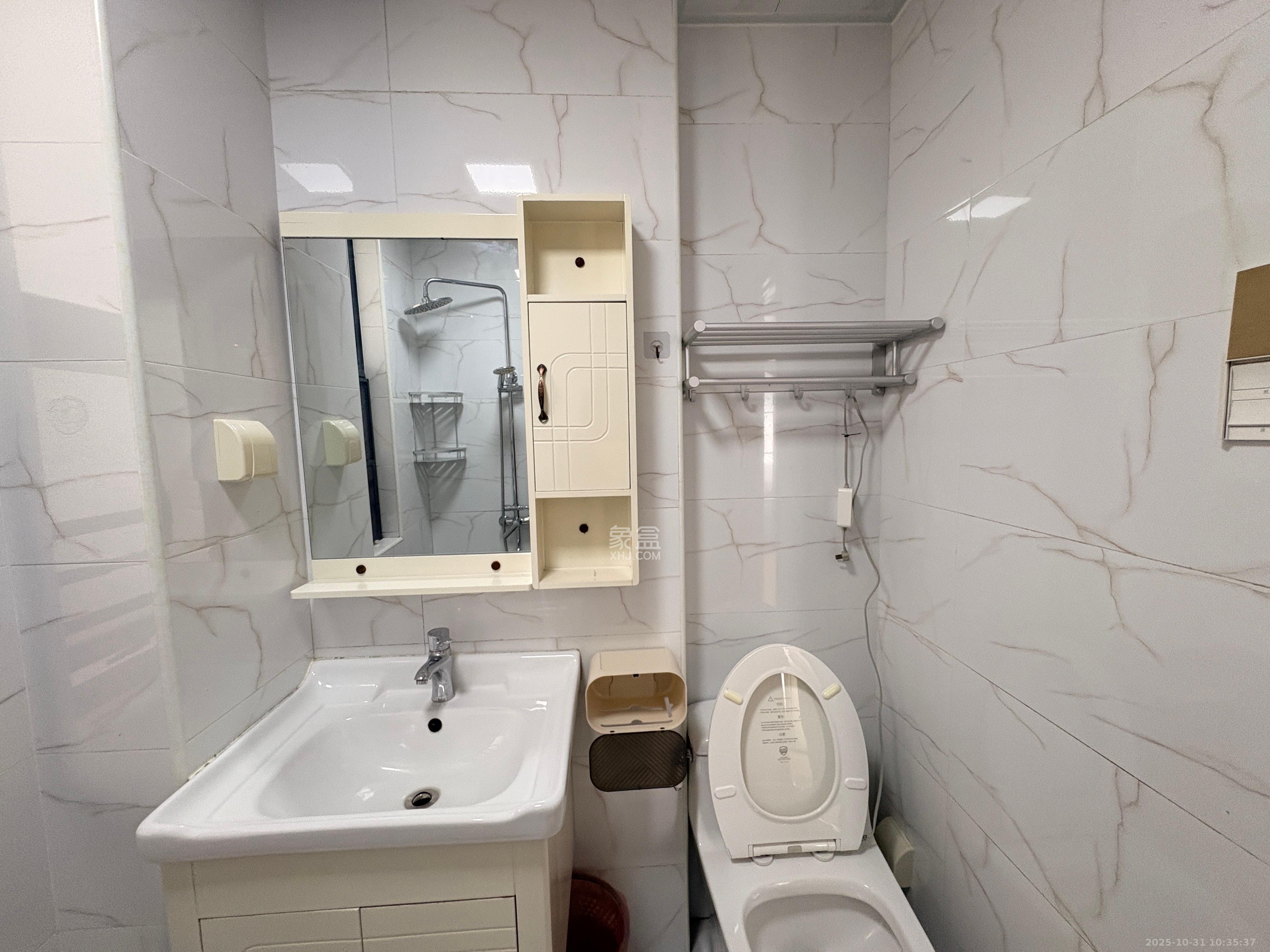 达美美立方  2室1厅1卫    2500.0元/月室内图