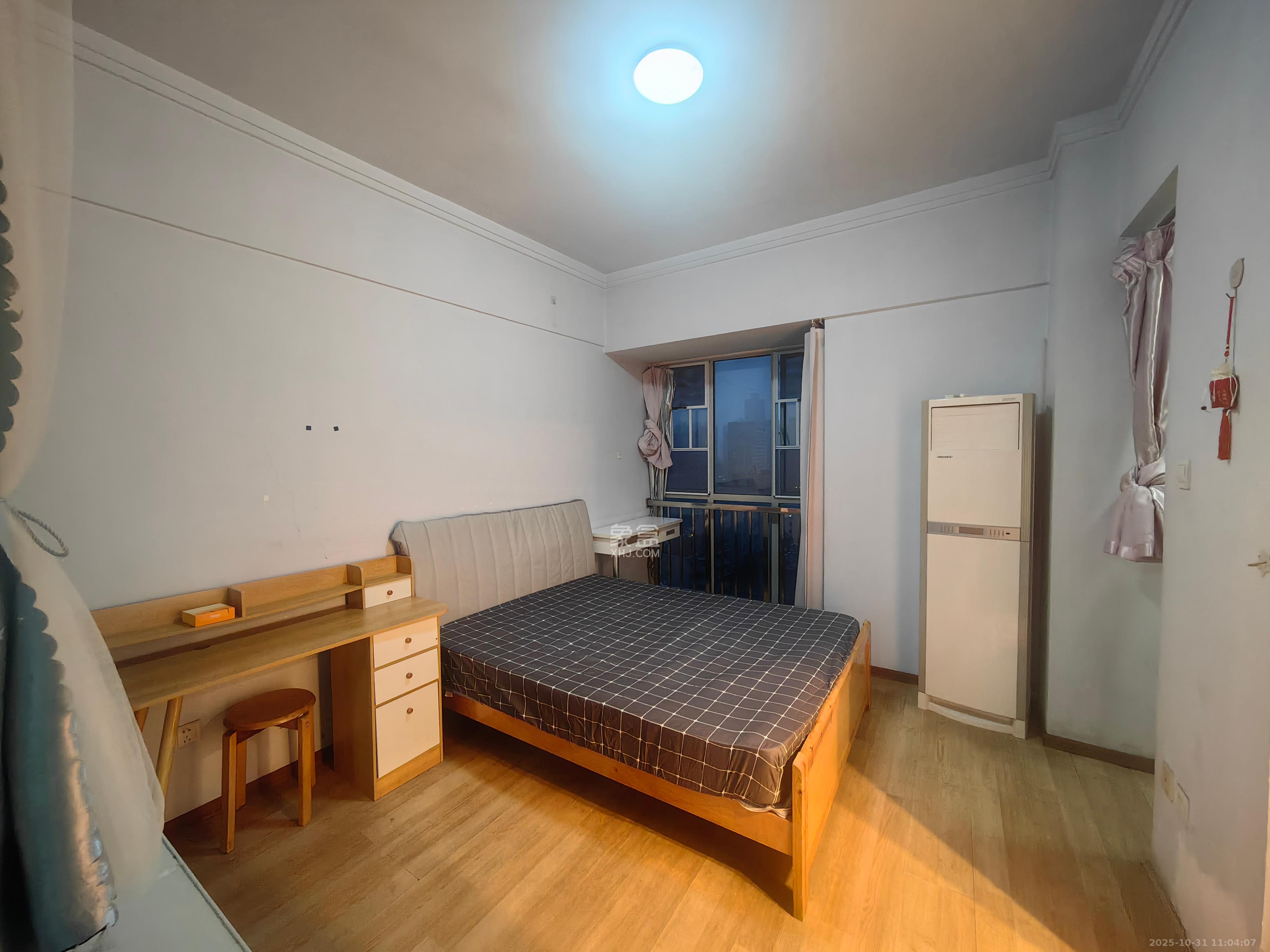 中远公馆  1室1厅1卫    1600.0元/月 中远公馆  1室1厅1卫    1600.0元/月室内图