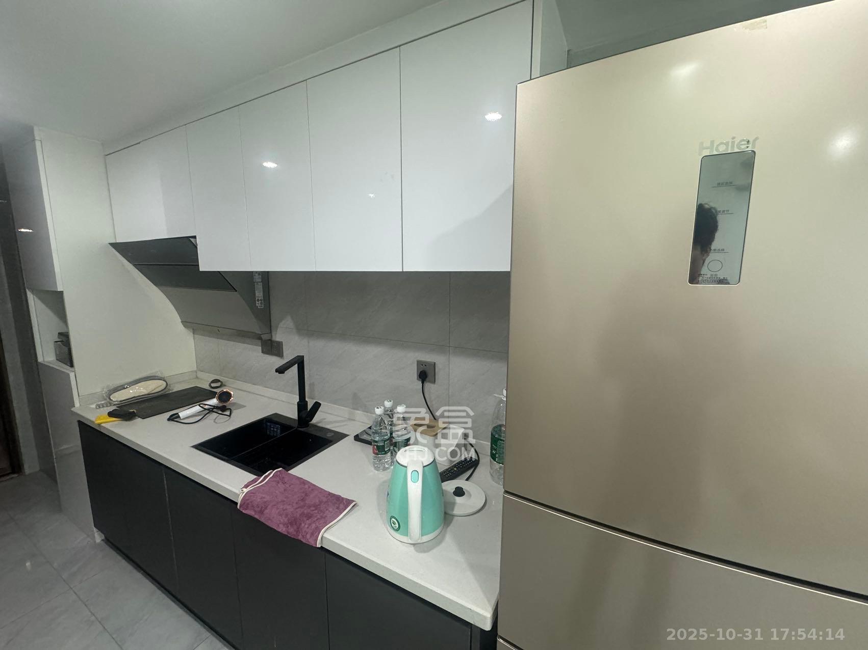 福晟翡翠湾  2室1厅1卫    1800.0元/月室内图